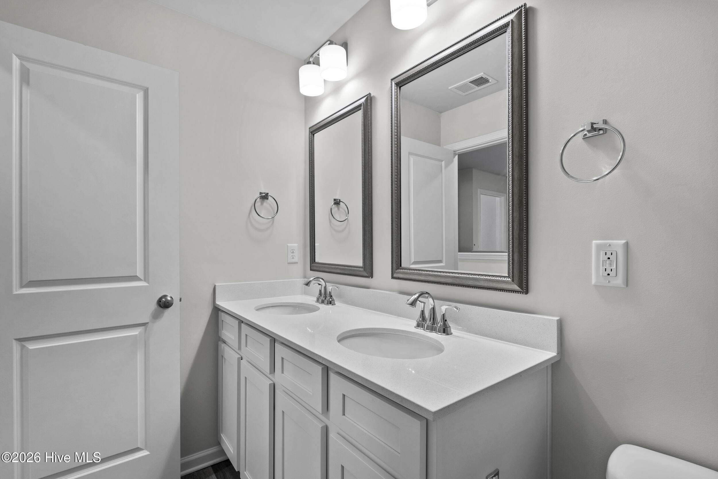 5850 Cobalt Falls Bend Property Photo 13