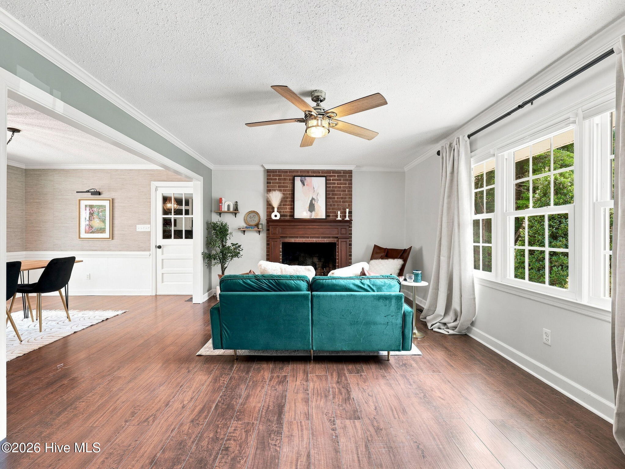 2212 Colony Plaza Property Photo 3
