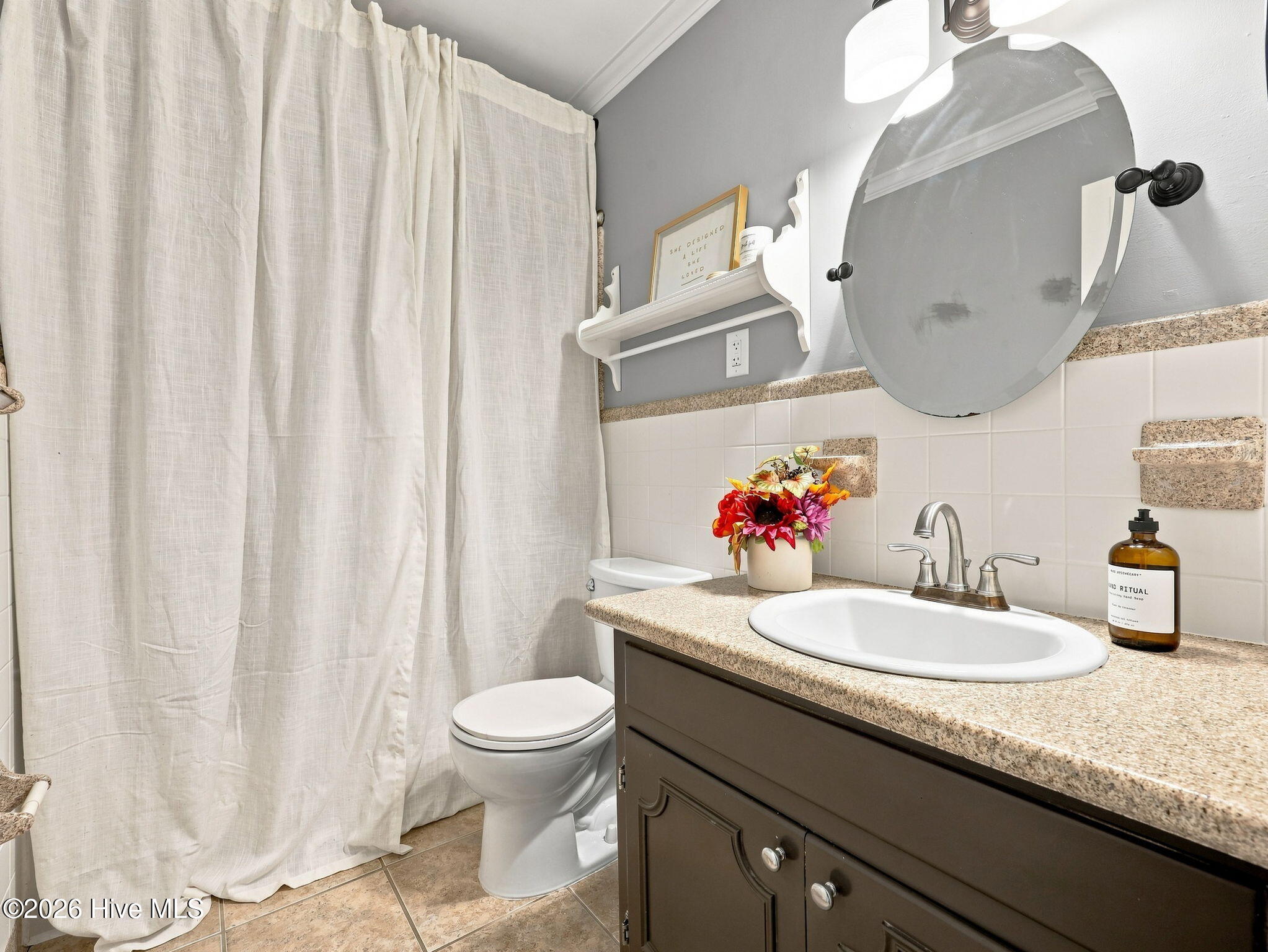 2212 Colony Plaza Property Photo 20