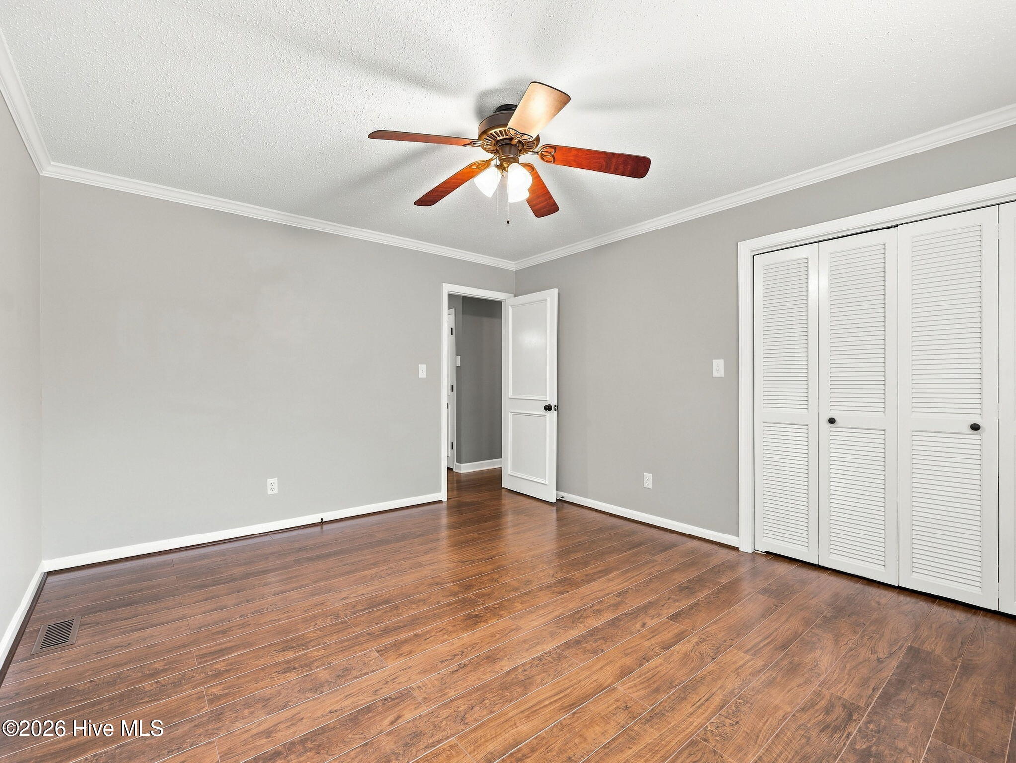 2212 Colony Plaza Property Photo 21