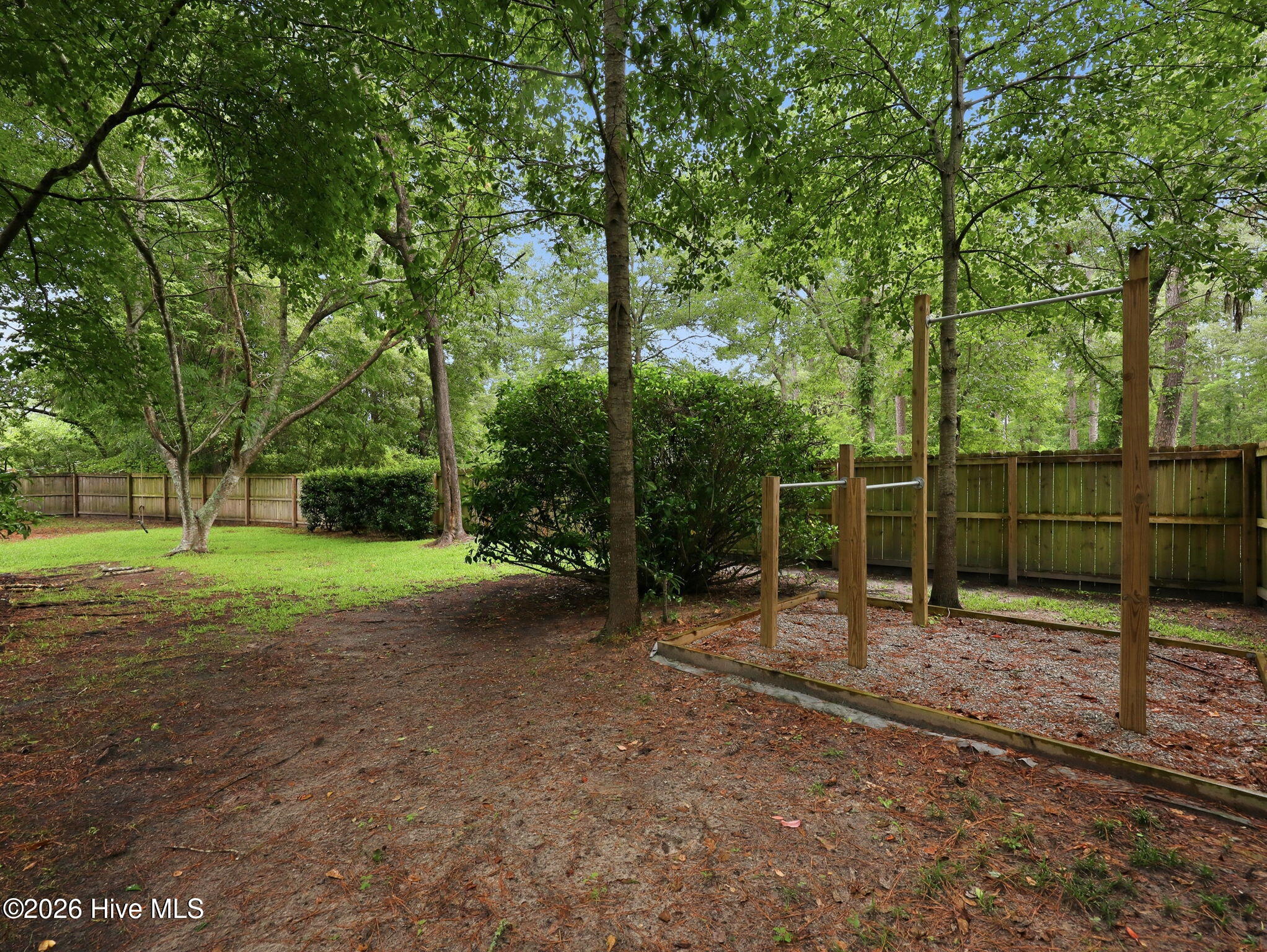 2212 Colony Plaza Property Photo 28
