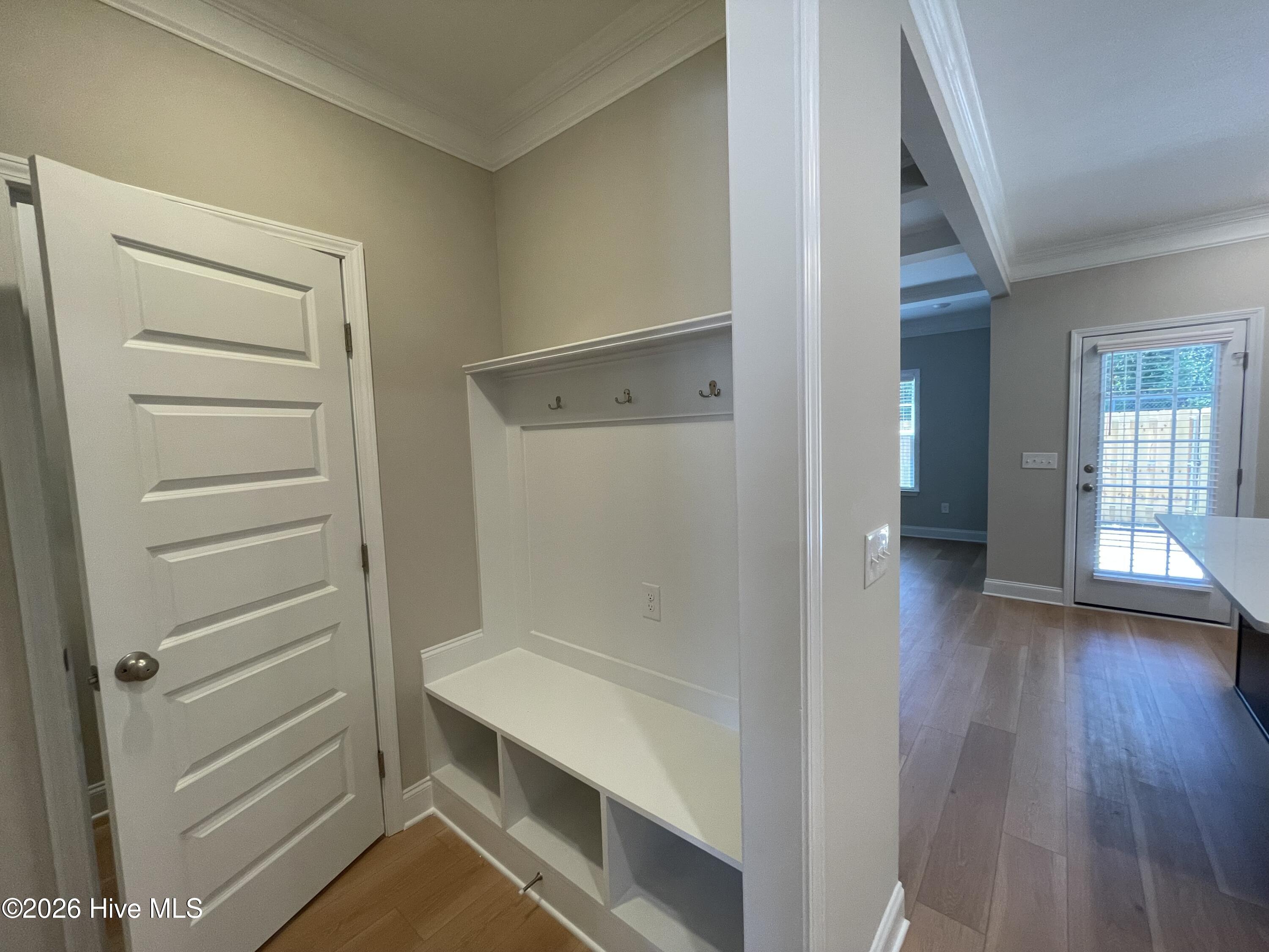 706 Bronze Way Property Photo 4