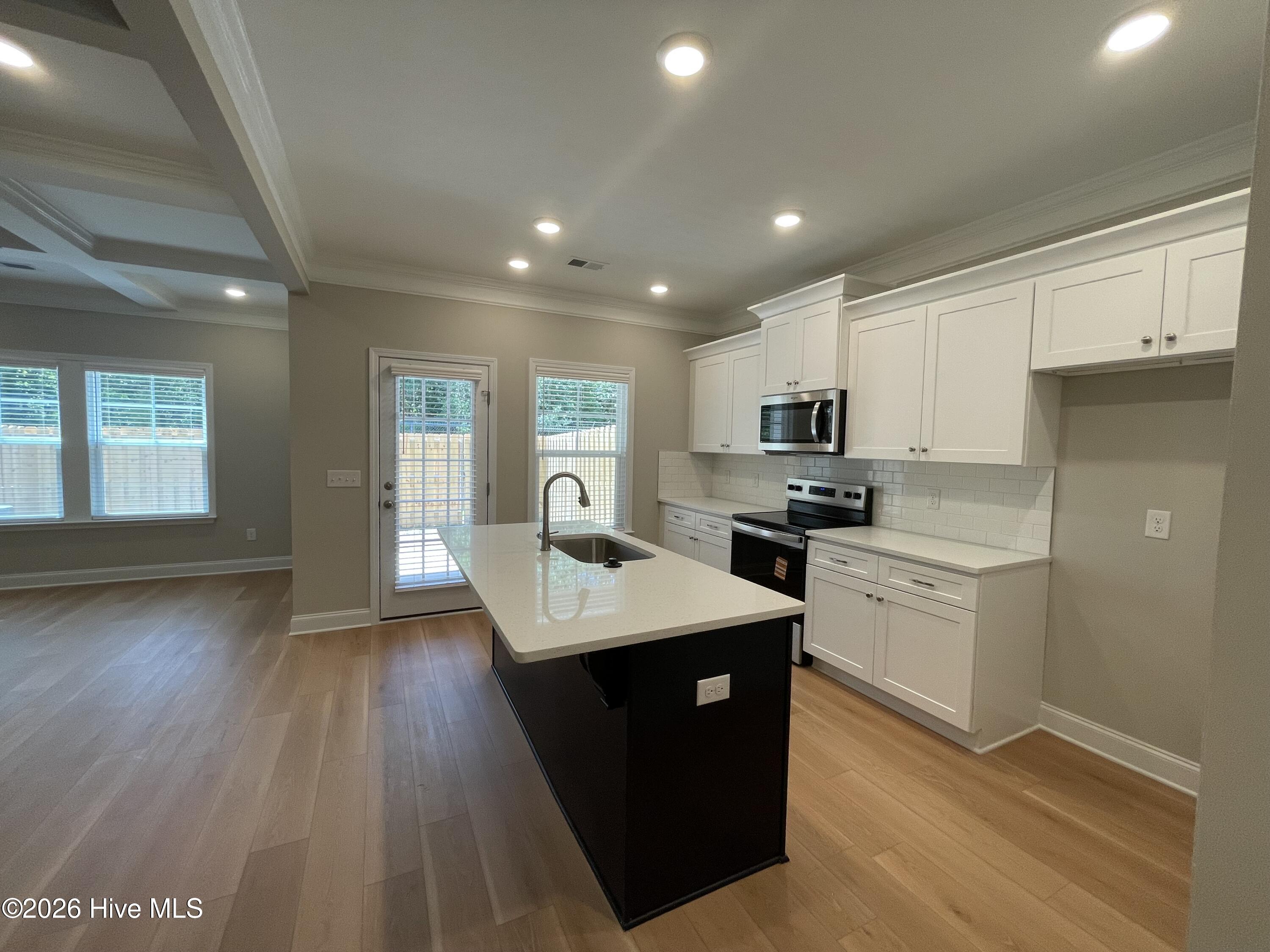 706 Bronze Way Property Photo 6