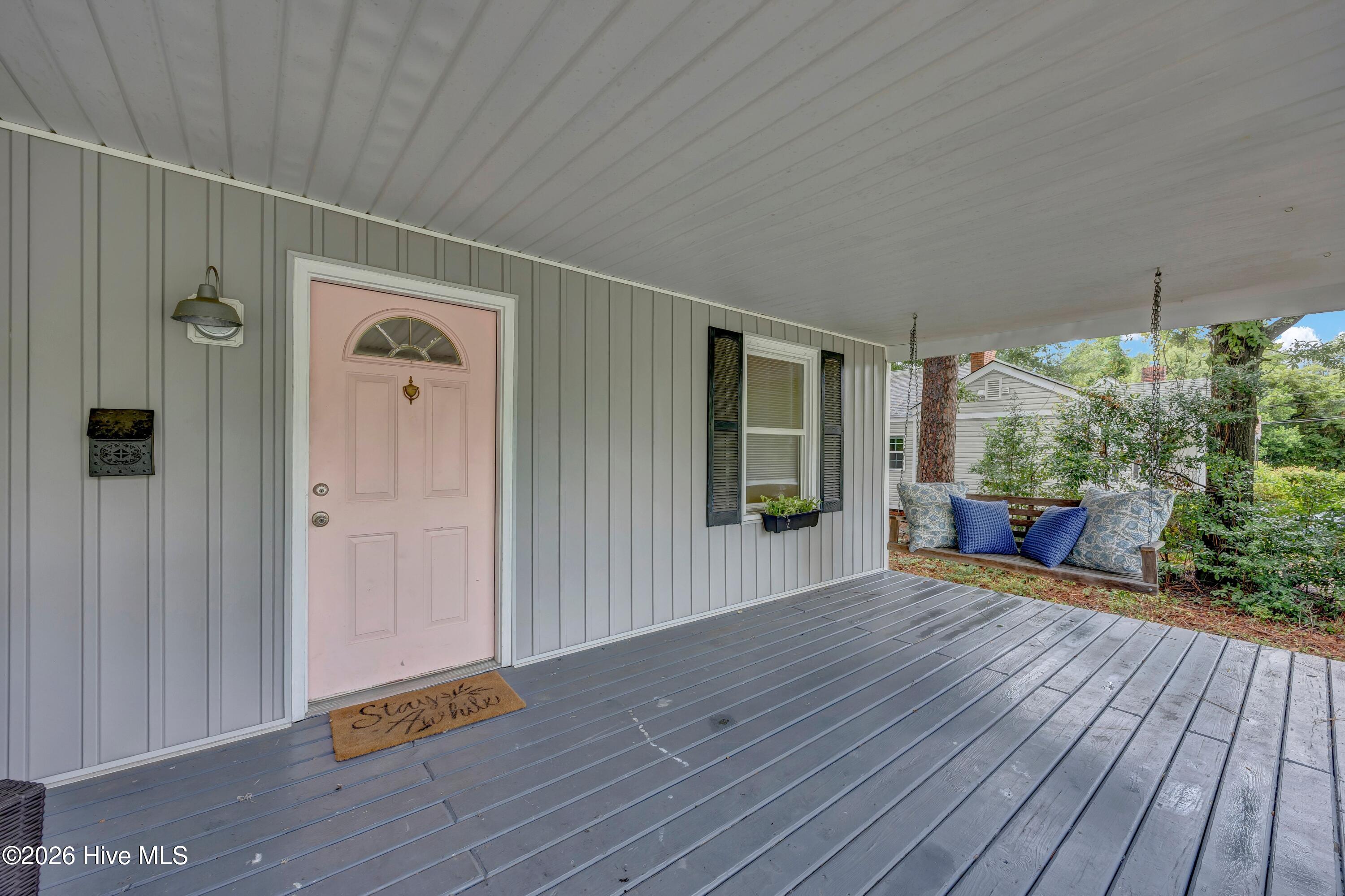917 Bryan Avenue Property Photo 6
