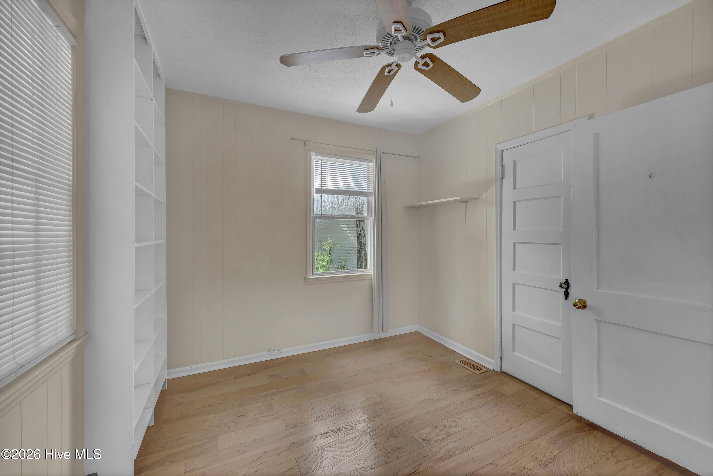 917 Bryan Avenue Property Photo 19