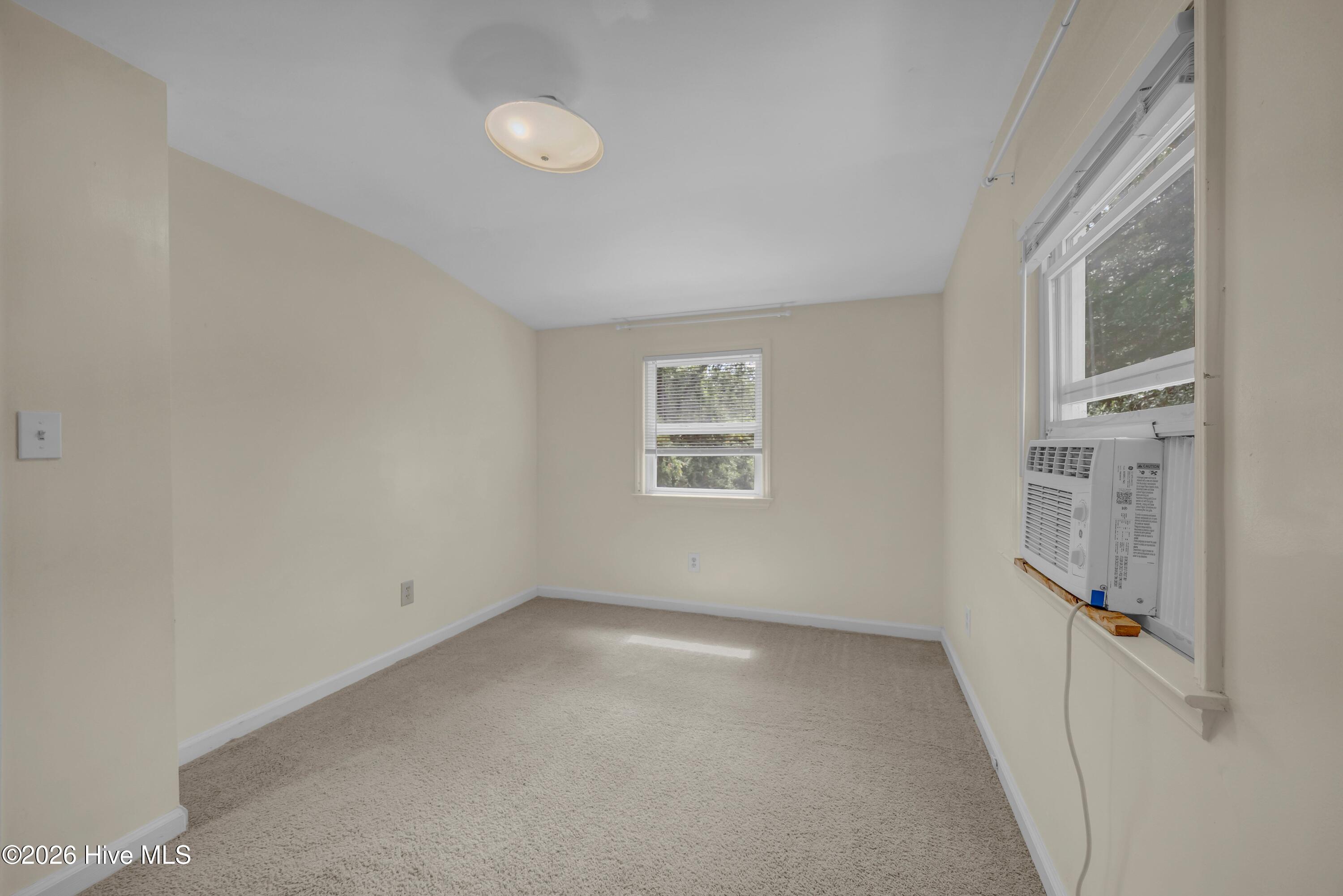 917 Bryan Avenue Property Photo 24