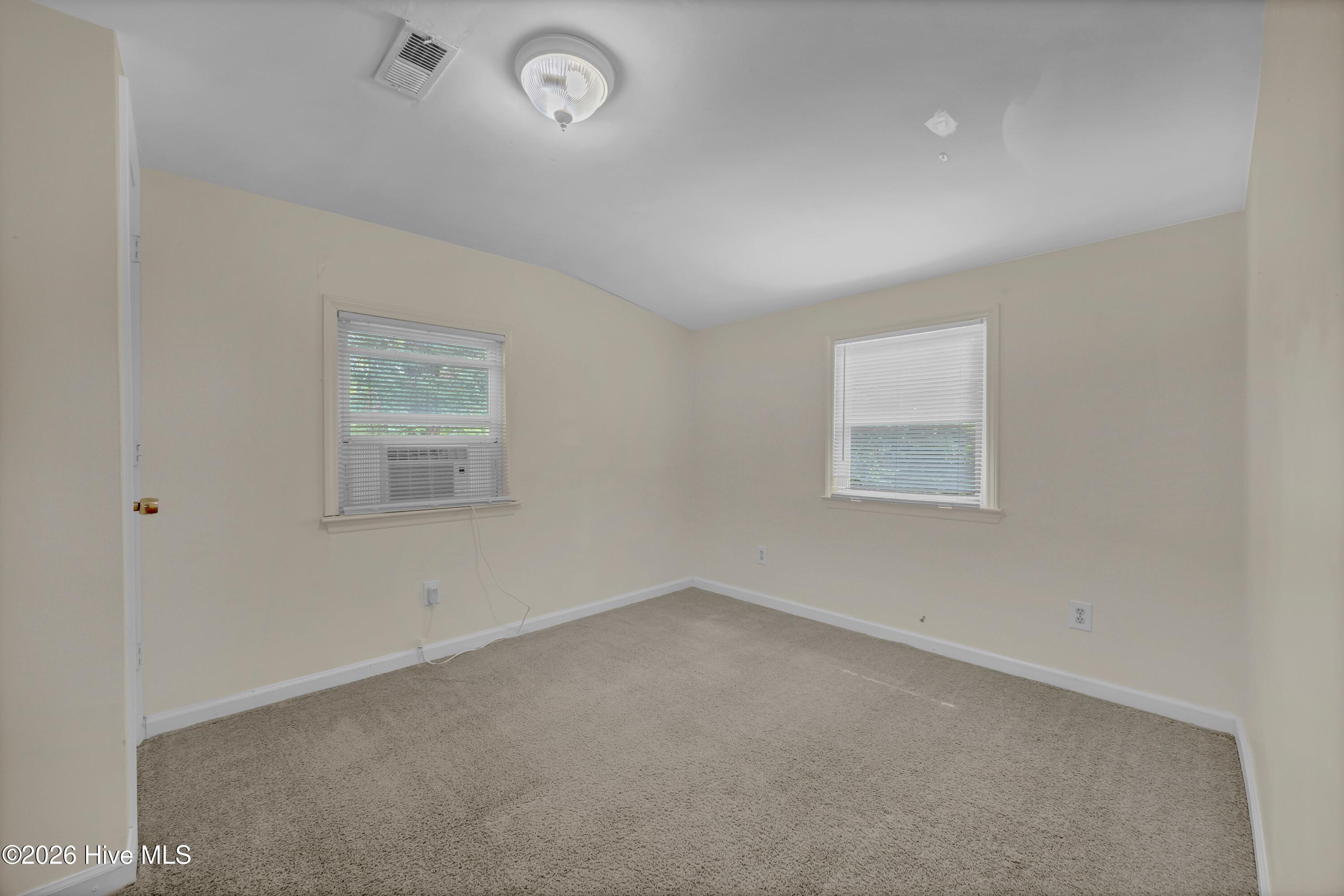 917 Bryan Avenue Property Photo 25