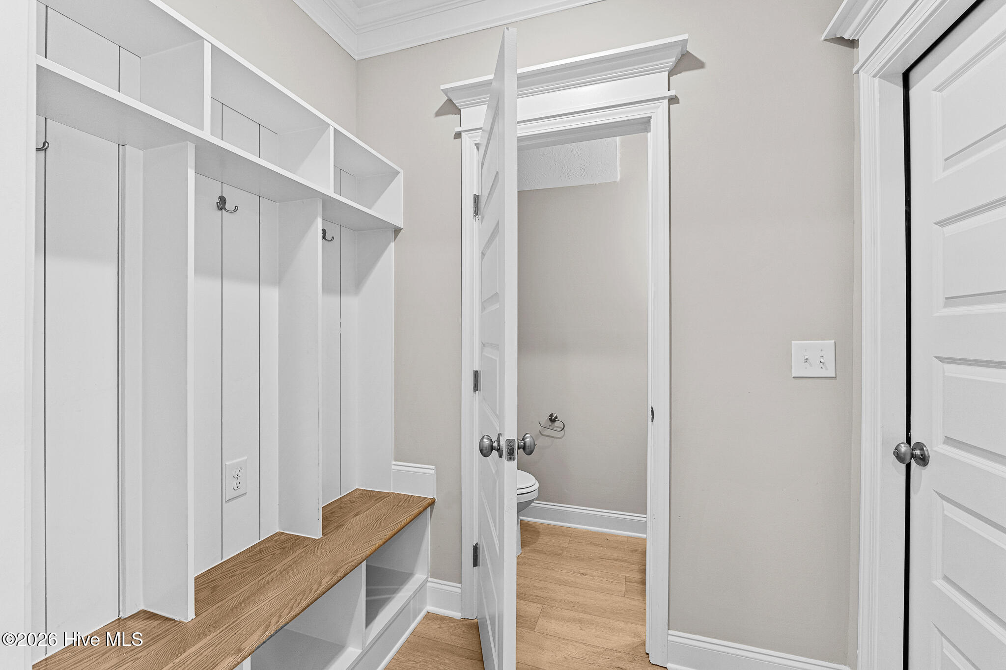 716 Bronze Way Property Photo 5