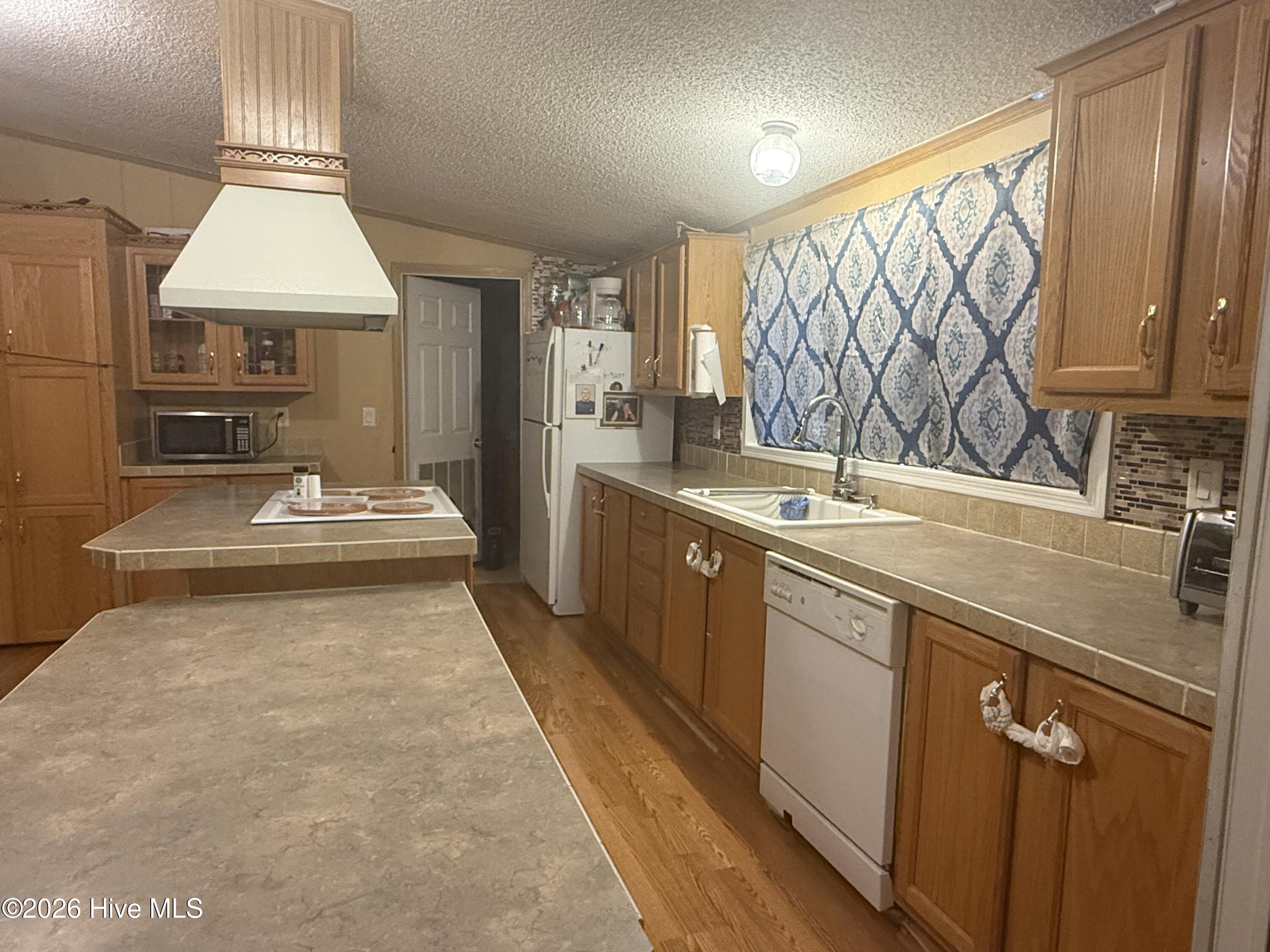 106 Paula Lane Property Photo 3