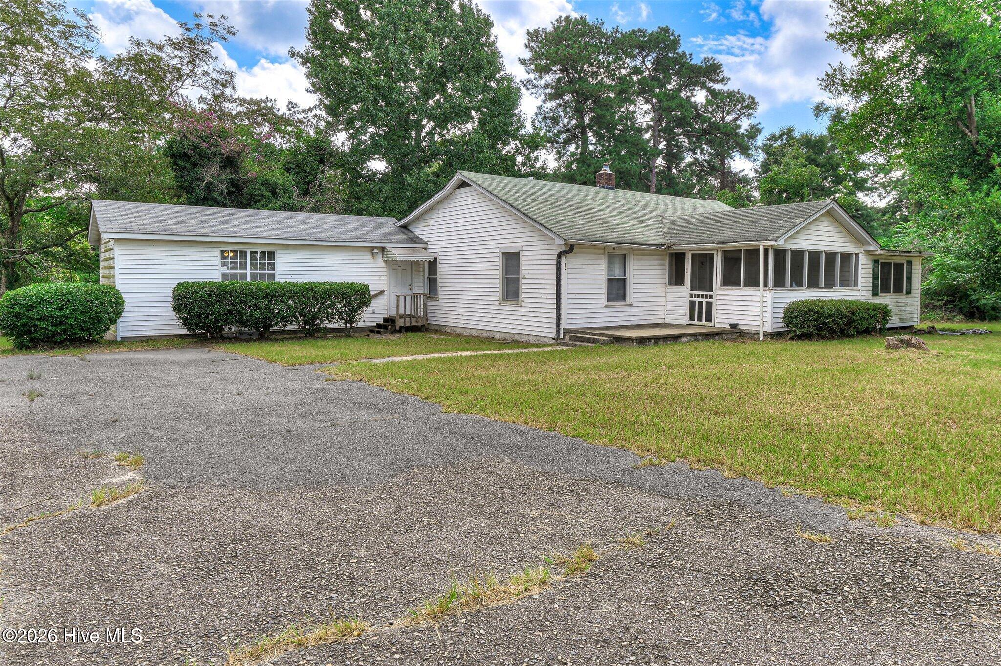 4013 Belair Road Property Photo 1