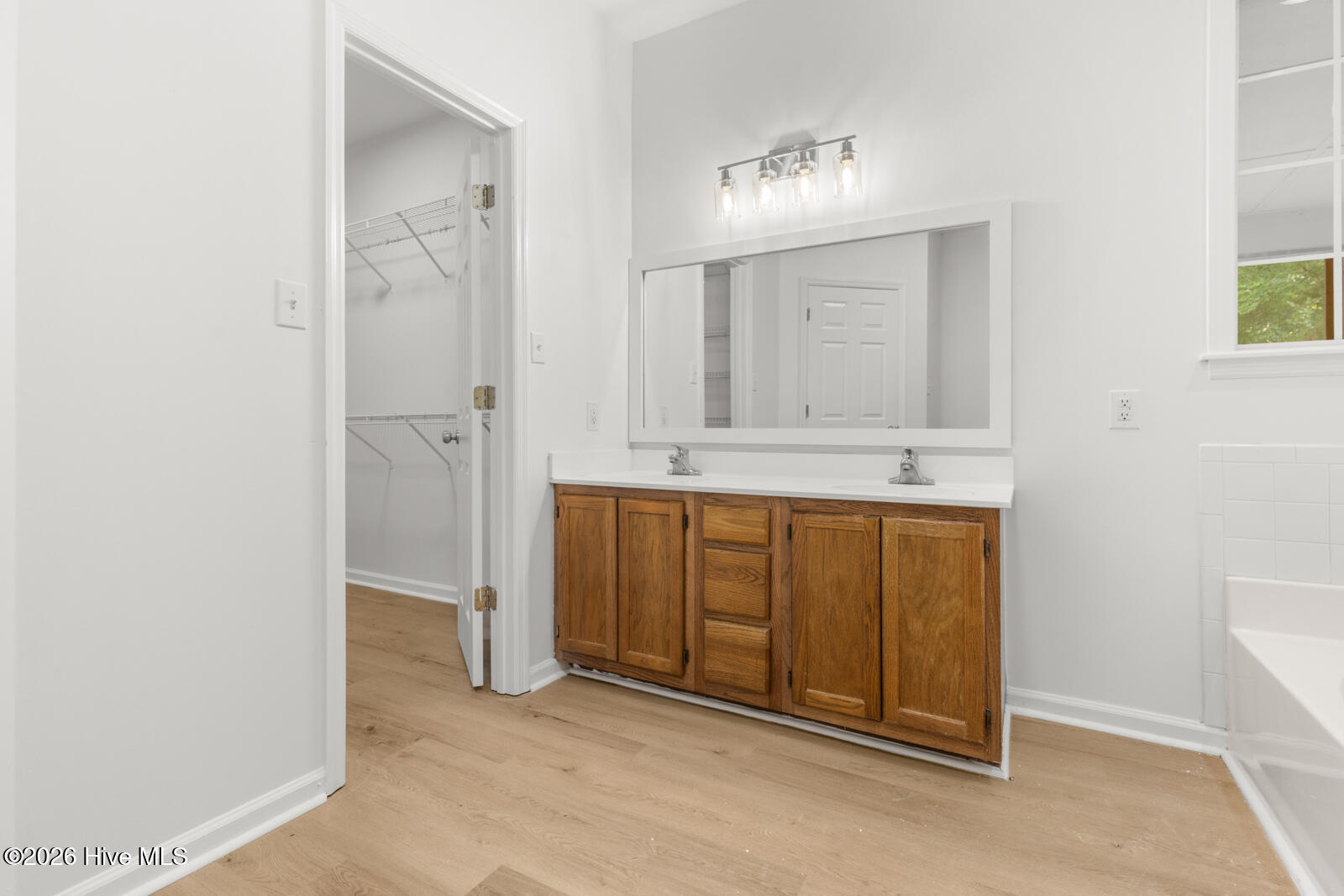 166 Dockside Drive Property Photo 28