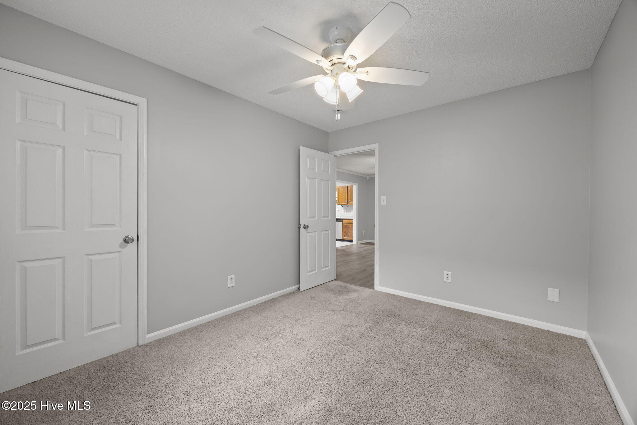 2033 Derby Run Road Property Photo 14
