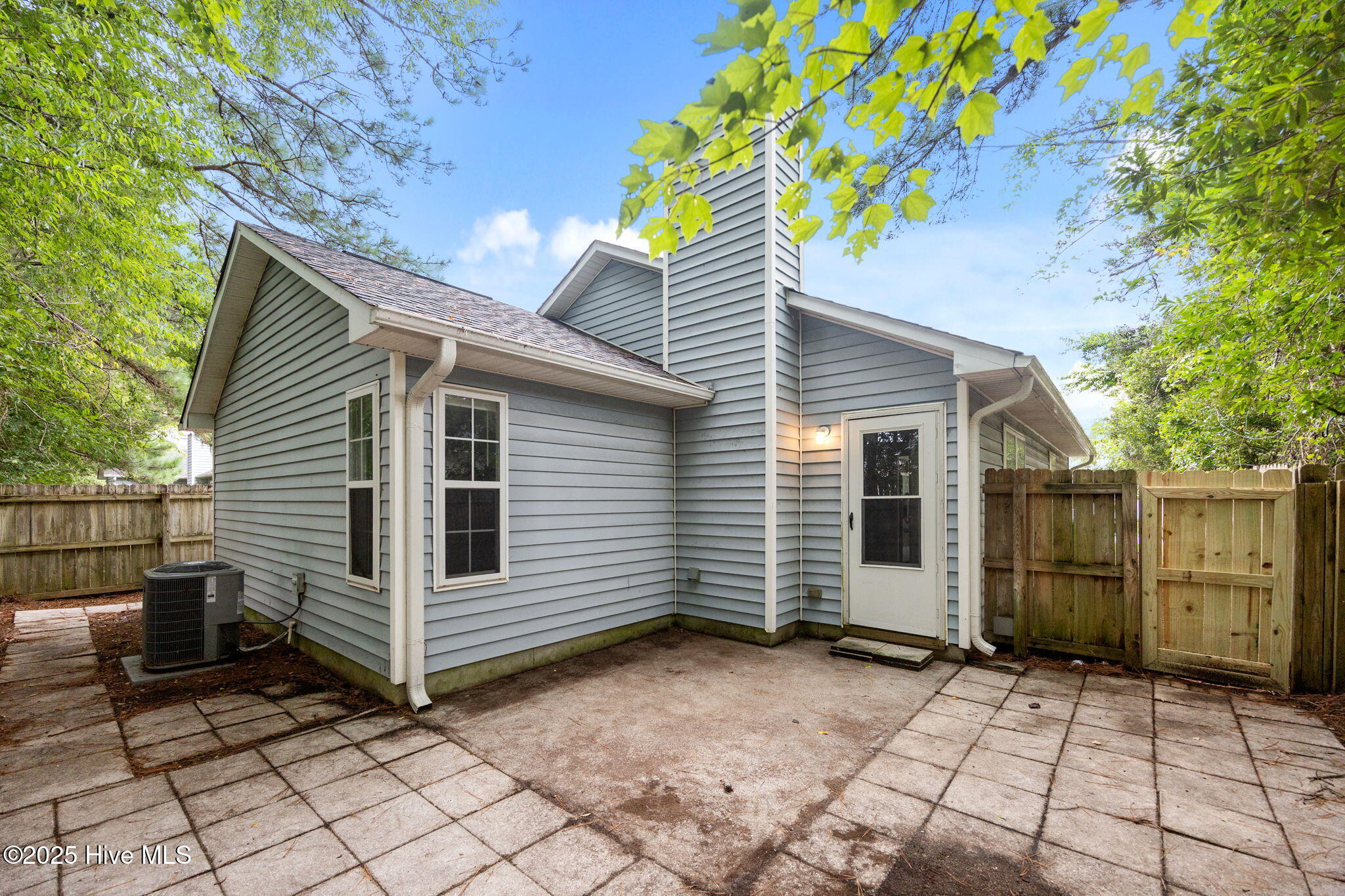 2033 Derby Run Road Property Photo 18