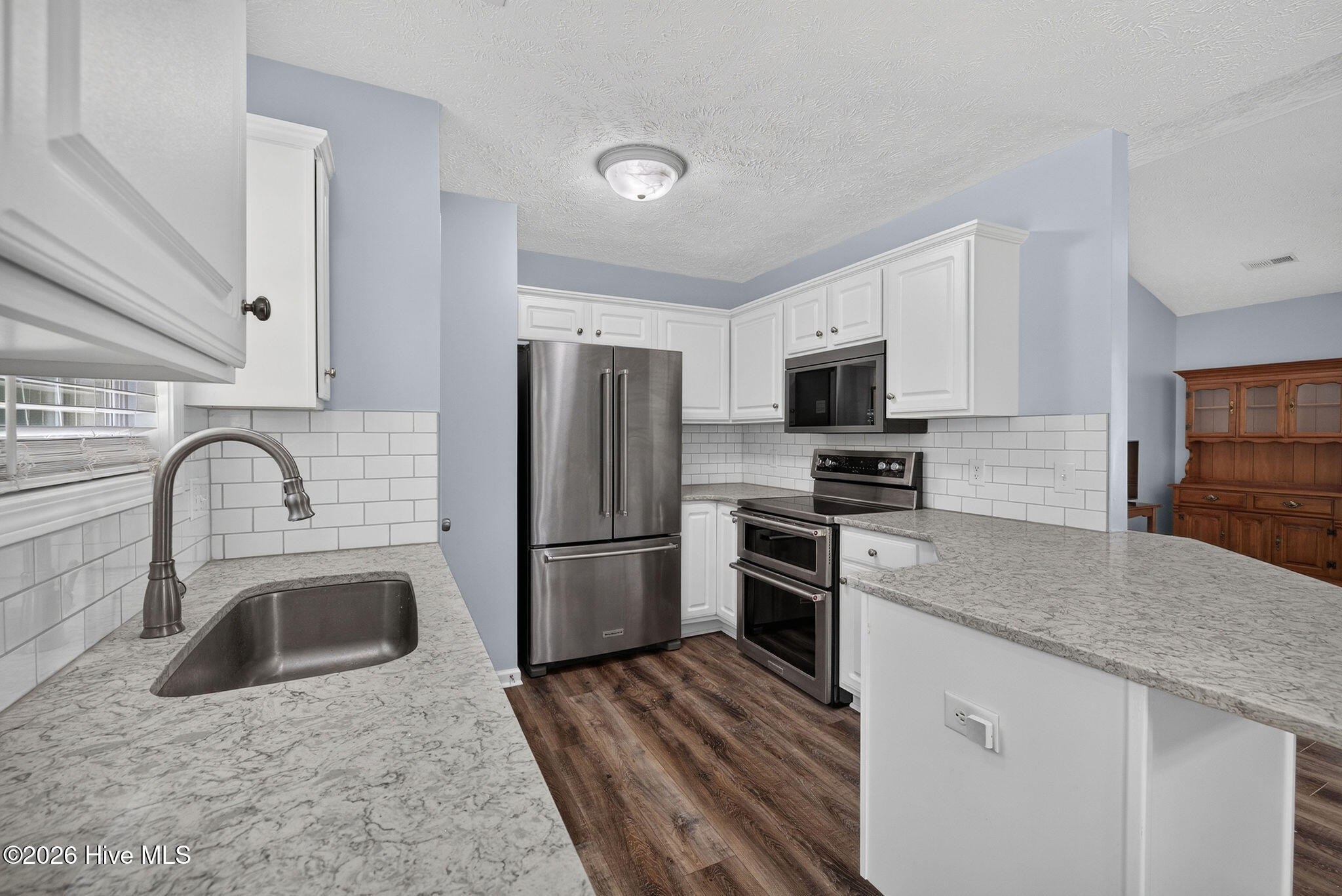 247 Ross Court Property Photo 4