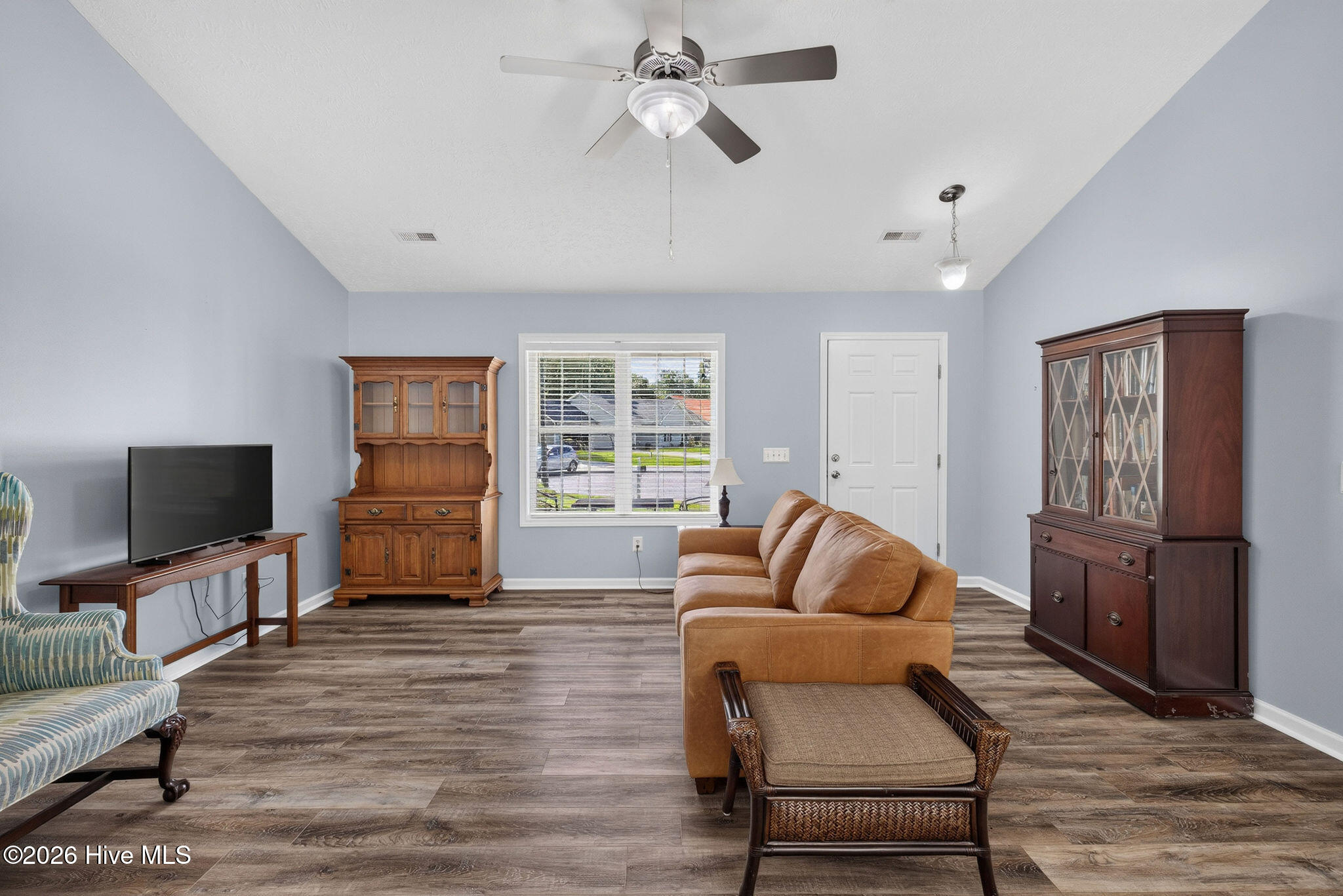247 Ross Court Property Photo 7