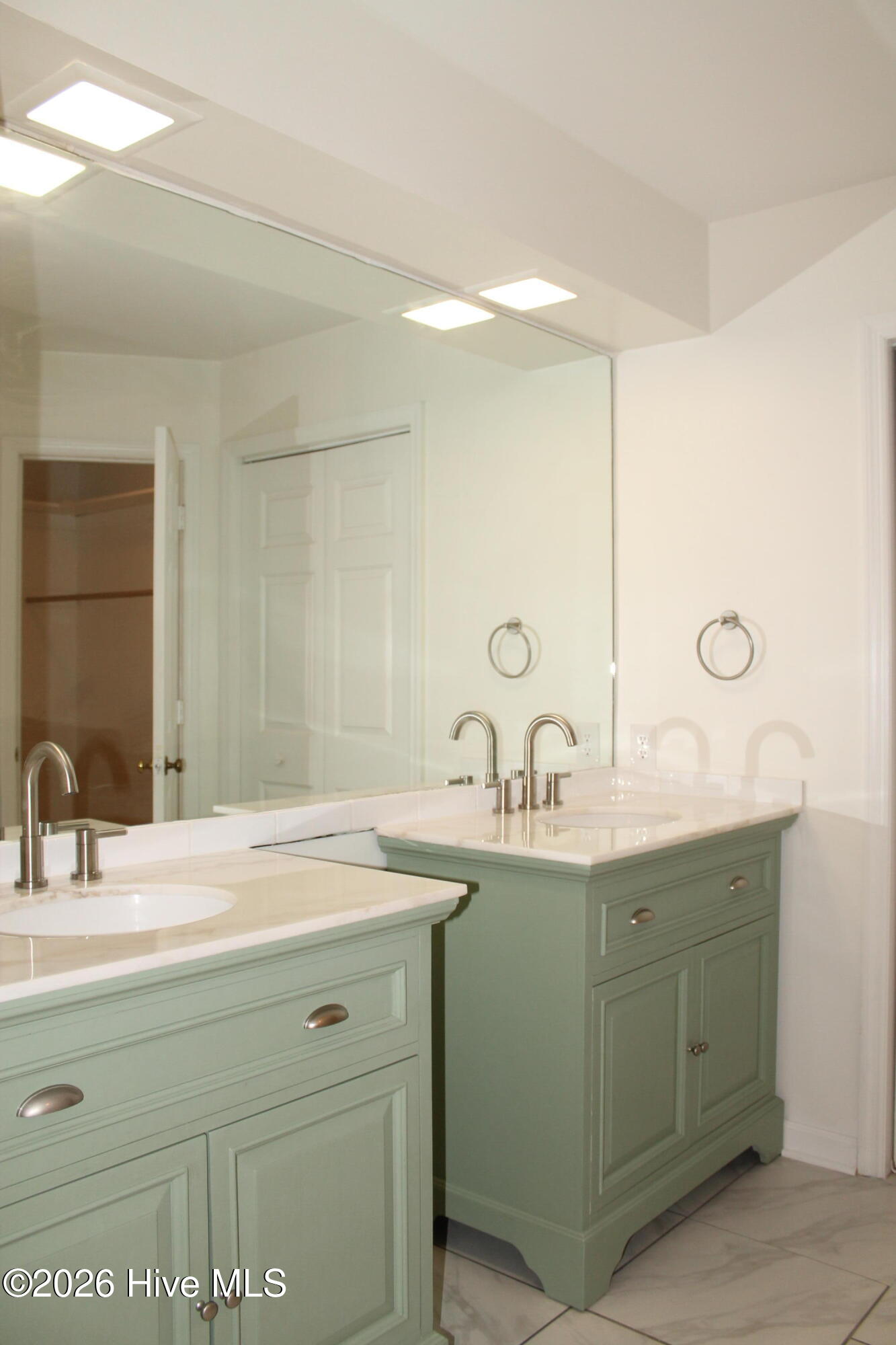 1624 E Indiana Avenue Apt 13 Property Photo 23