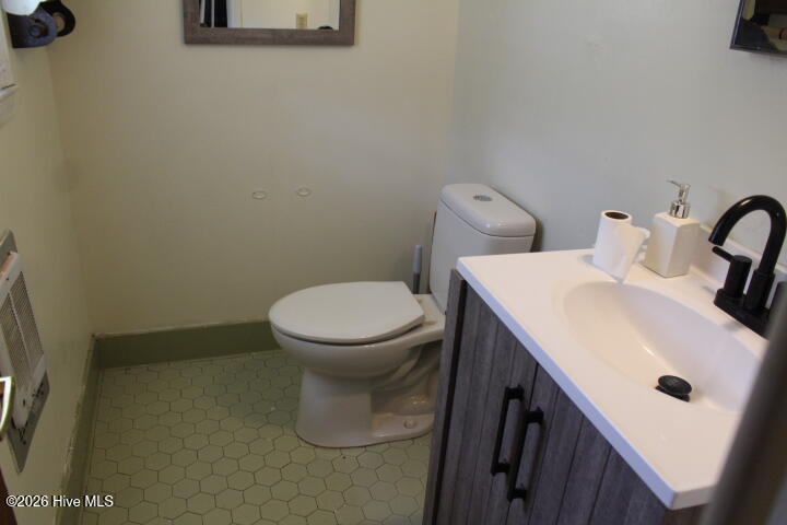 828 Sutton Road Property Photo 9