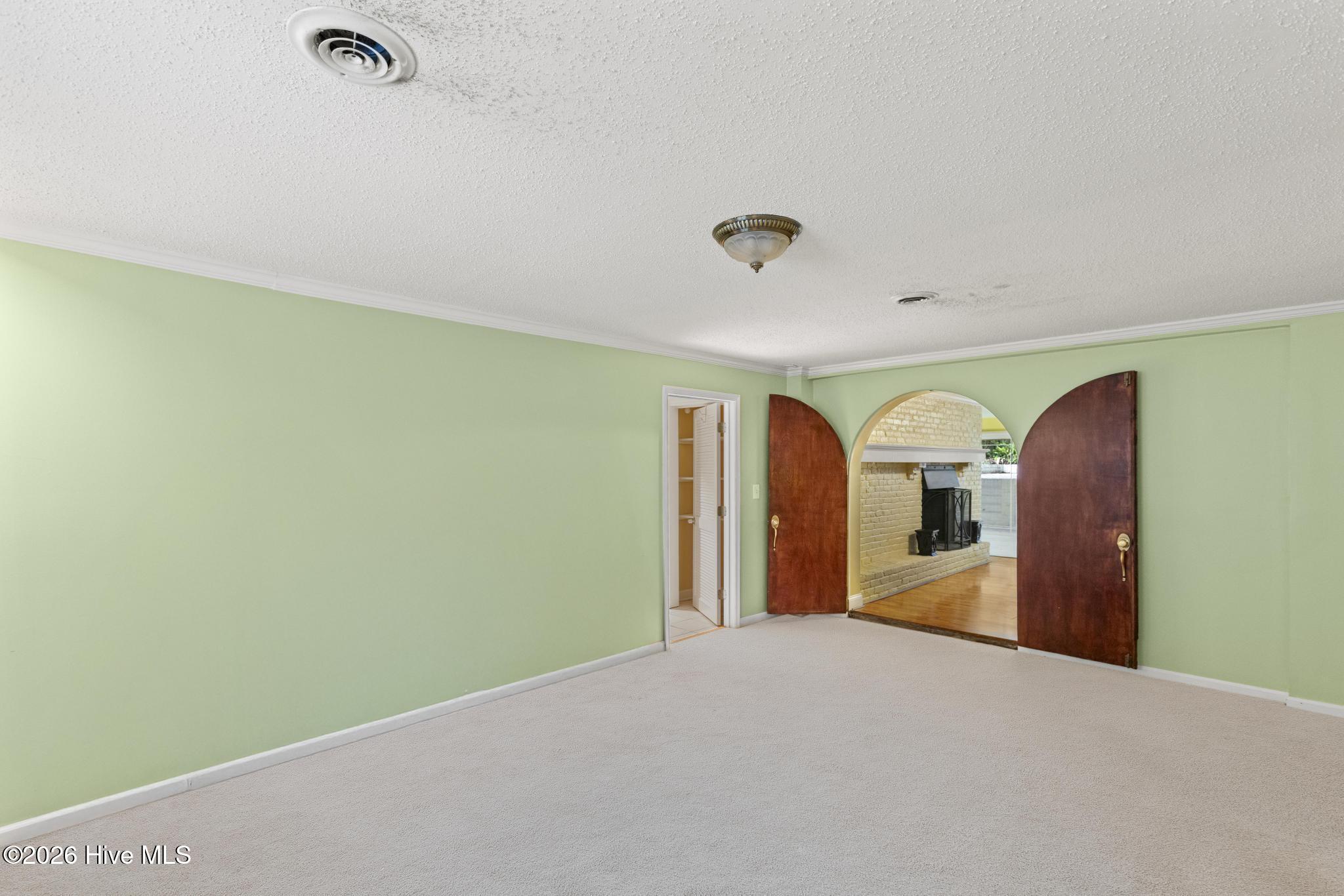 402 Country Club Drive Property Photo 48