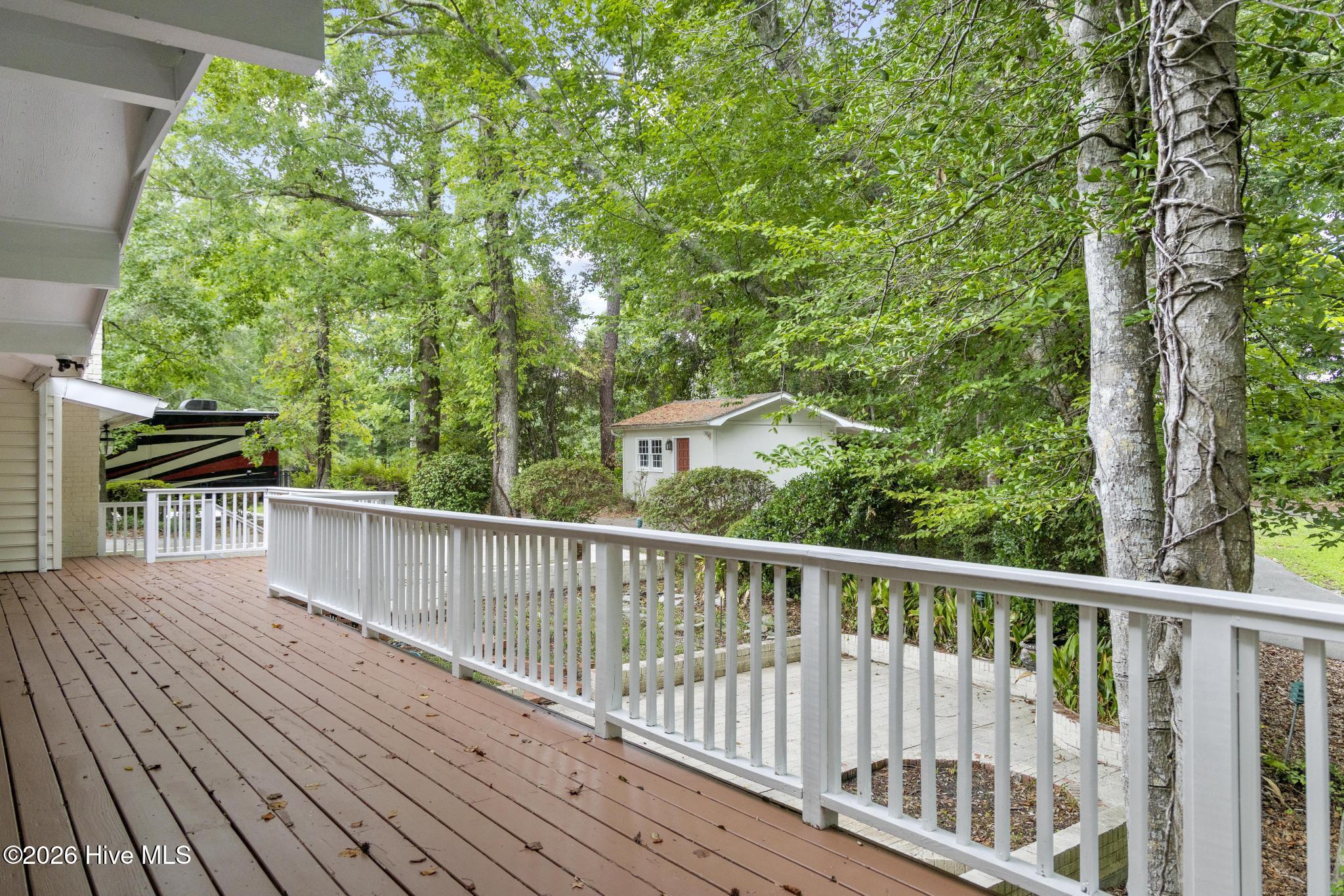 402 Country Club Drive Property Photo 65