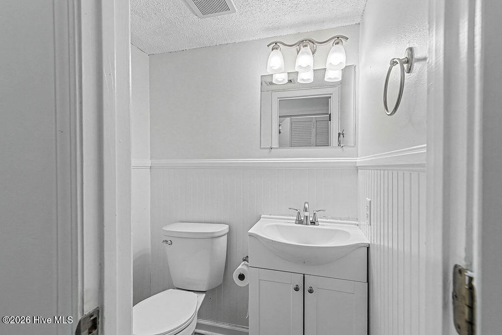 200 Remington Drive Property Photo 27
