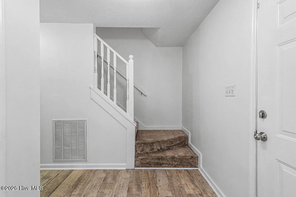 200 Remington Drive Property Photo 29