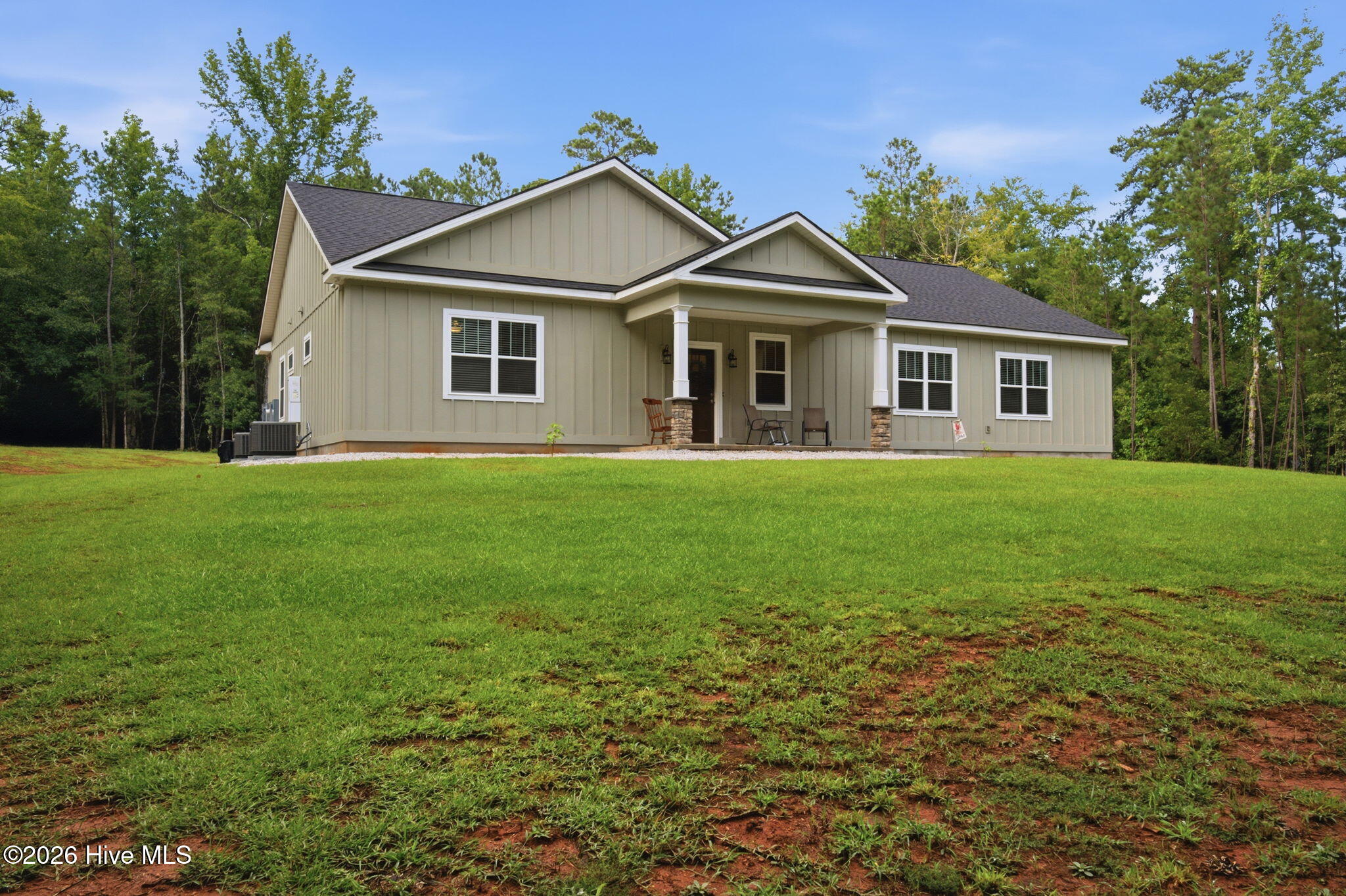 6881 Hinton Woods Drive Property Photo 4