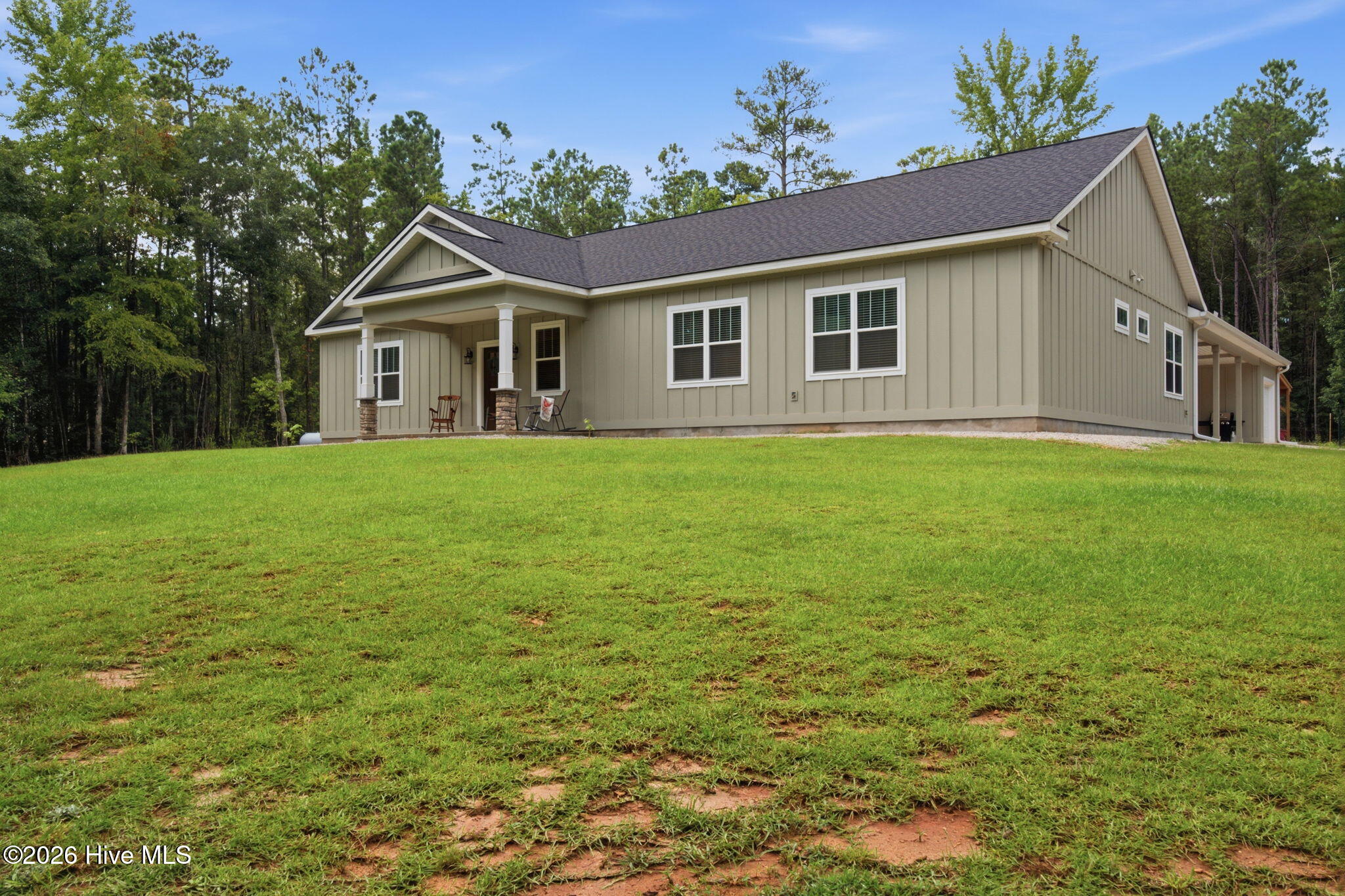 6881 Hinton Woods Drive Property Photo 5