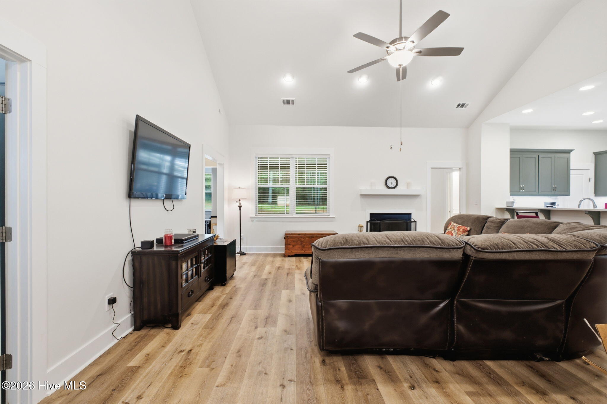 6881 Hinton Woods Drive Property Photo 7