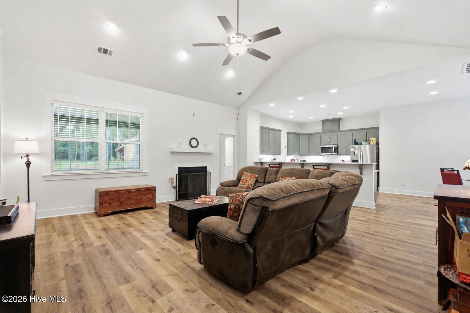 6881 Hinton Woods Drive Property Photo 8