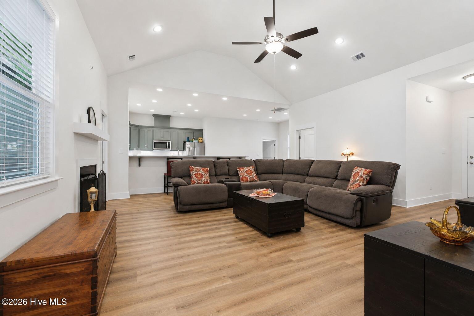 6881 Hinton Woods Drive Property Photo 9