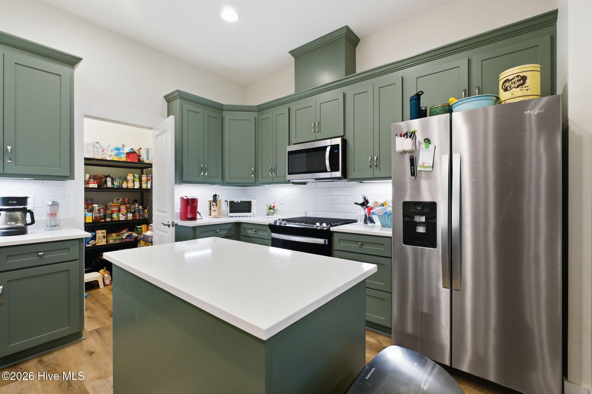 6881 Hinton Woods Drive Property Photo 15