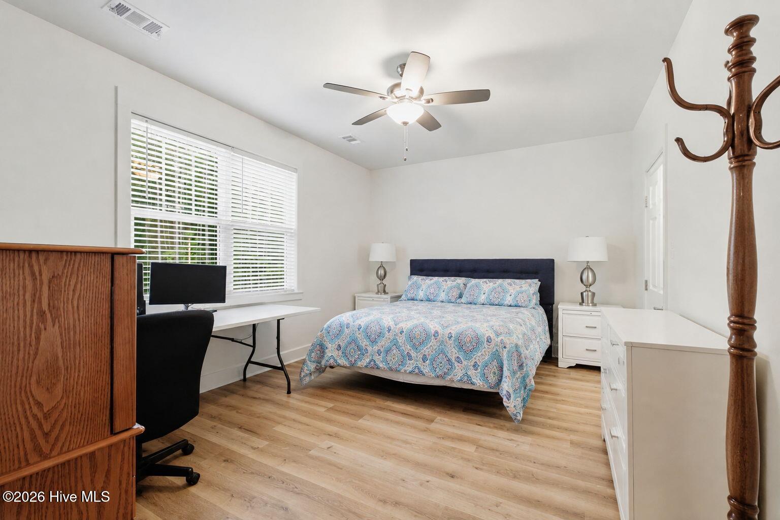 6881 Hinton Woods Drive Property Photo 18