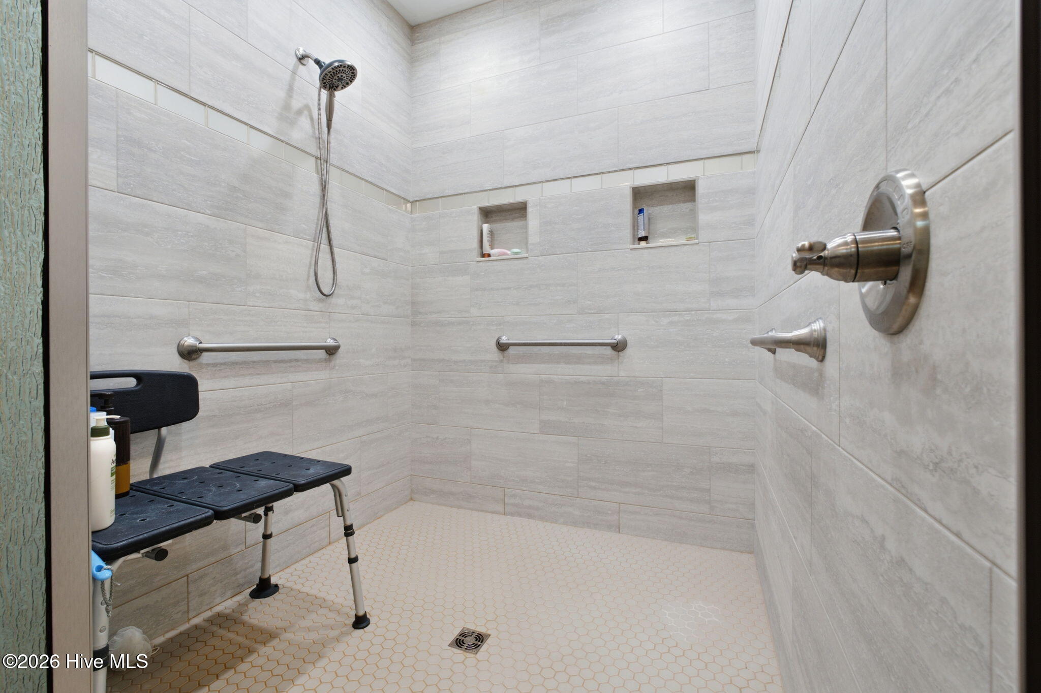 6881 Hinton Woods Drive Property Photo 26