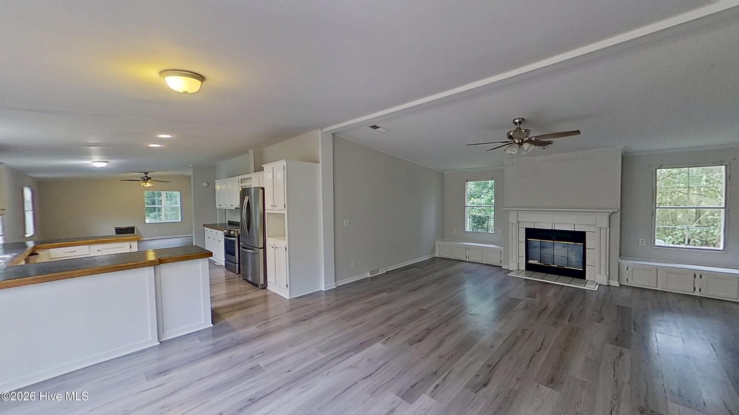20 Deer Ridge Drive E Property Photo 2