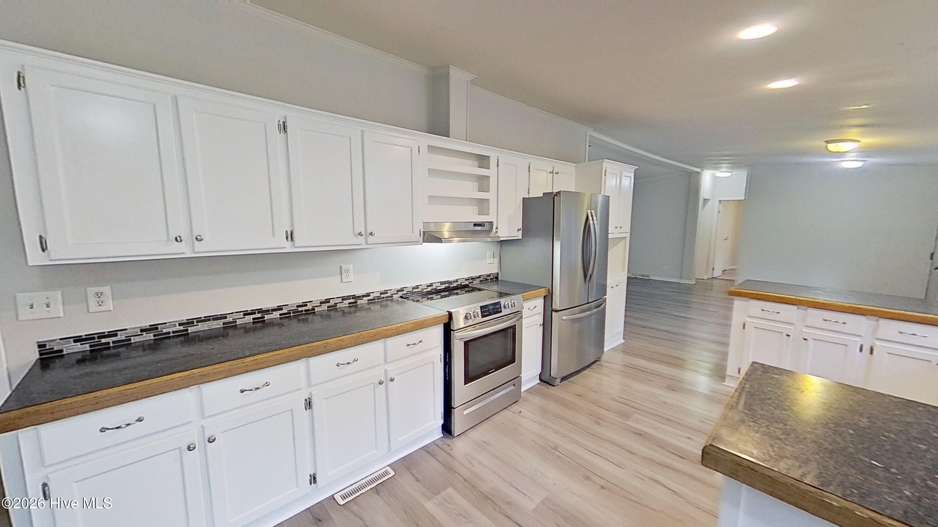 20 Deer Ridge Drive E Property Photo 12