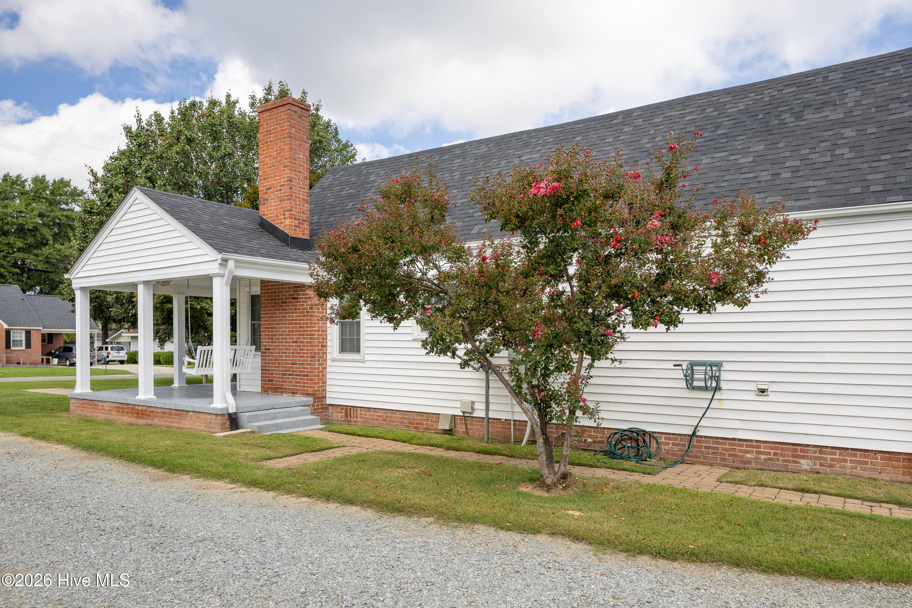 508 Stewart Avenue Property Photo 29