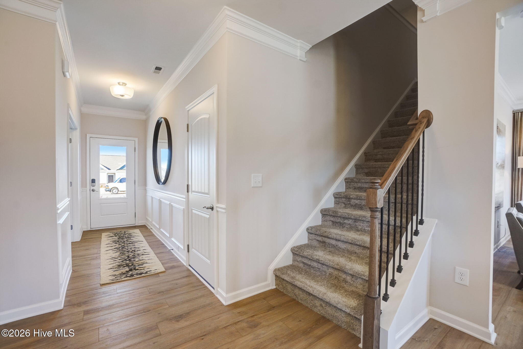 424 Barter Drive Property Photo 3
