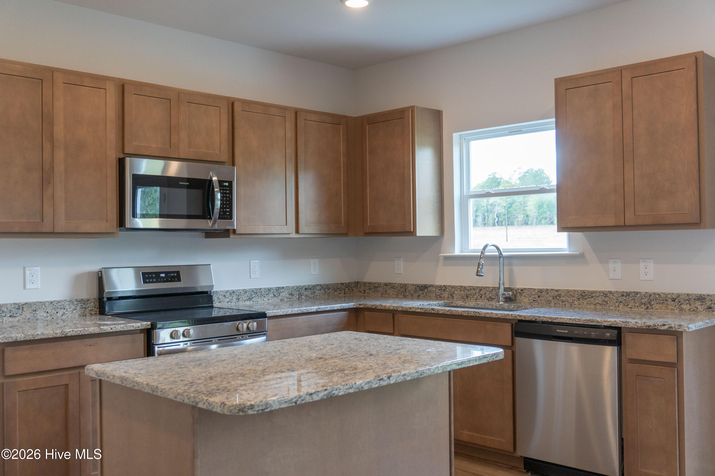 424 Barter Drive Property Photo 6