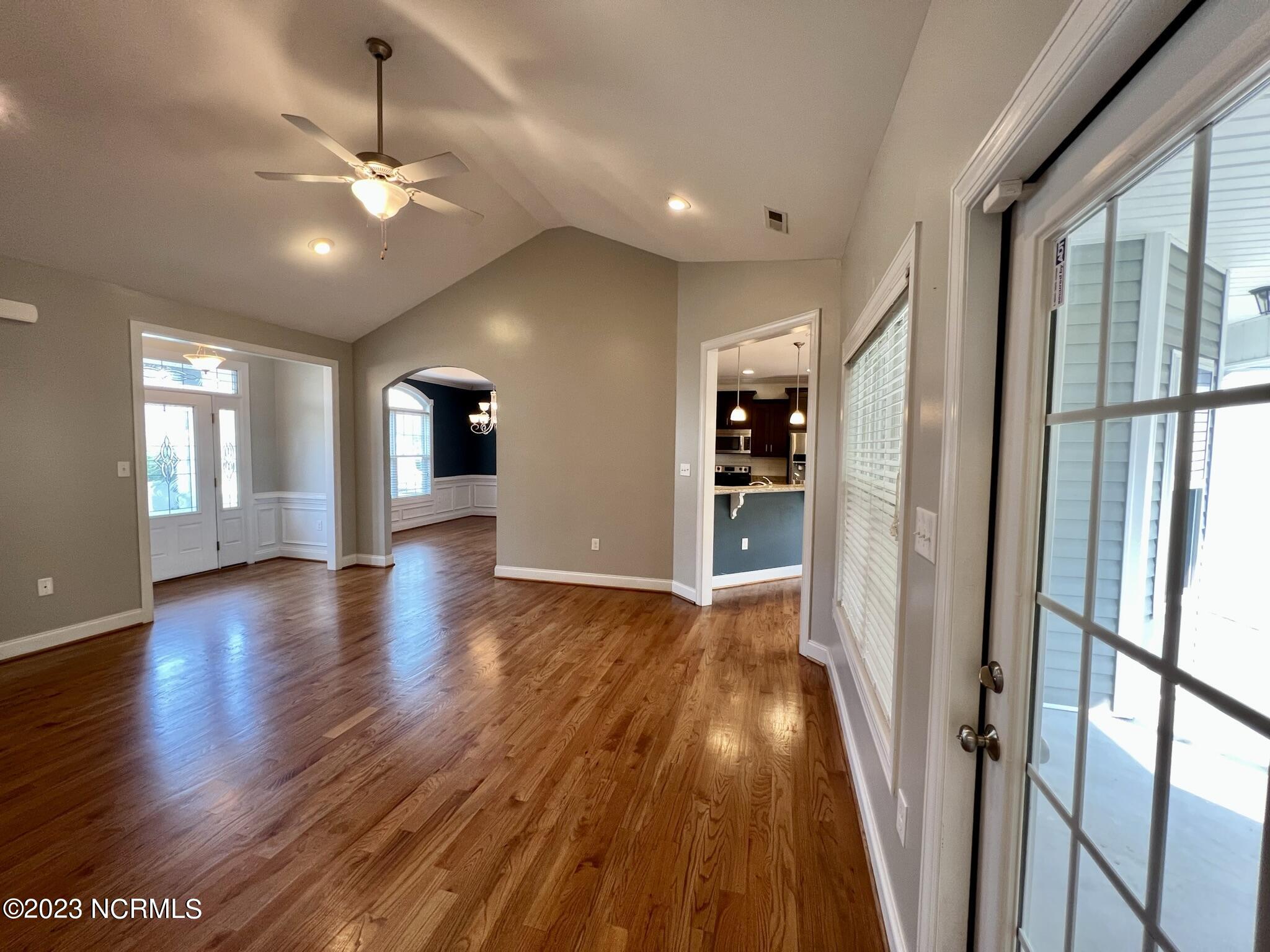 206 Sandy Springs Road Property Photo 6