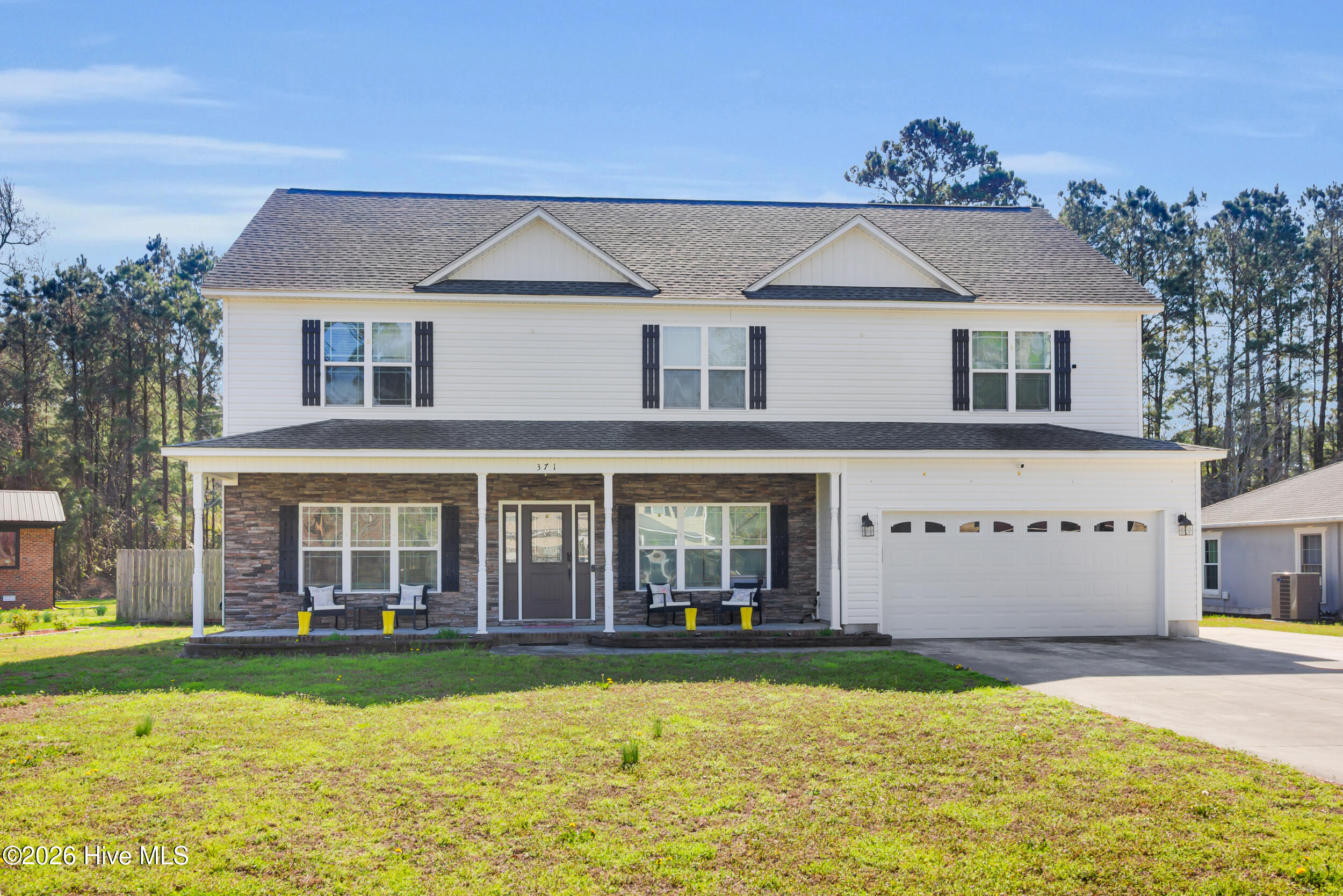371 Carolina Pines Boulevard Property Photo 1