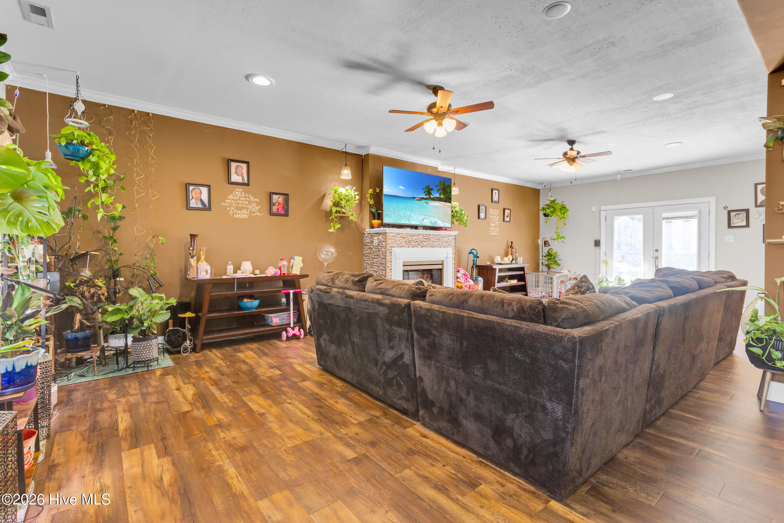 371 Carolina Pines Boulevard Property Photo 2