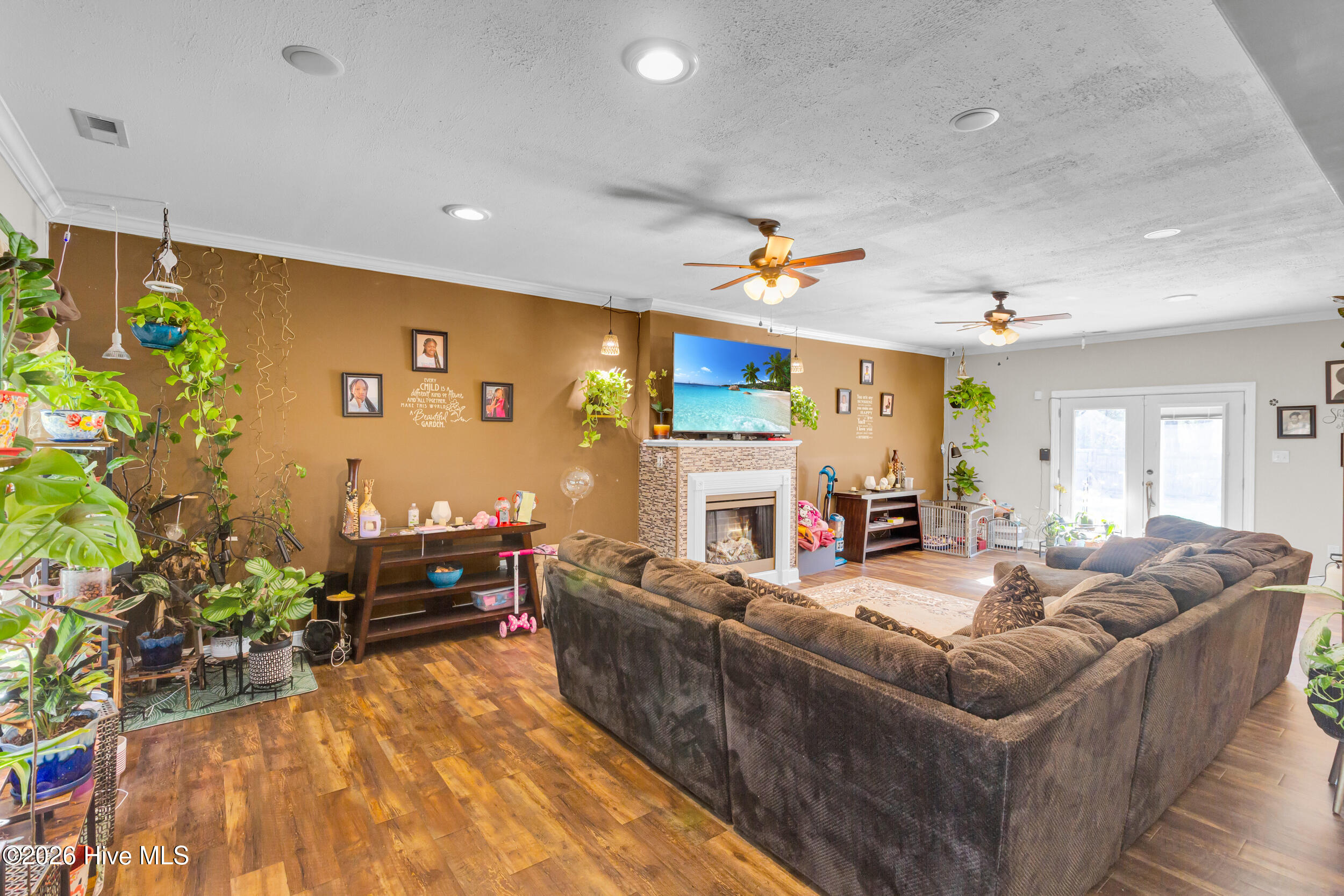 371 Carolina Pines Boulevard Property Photo 3