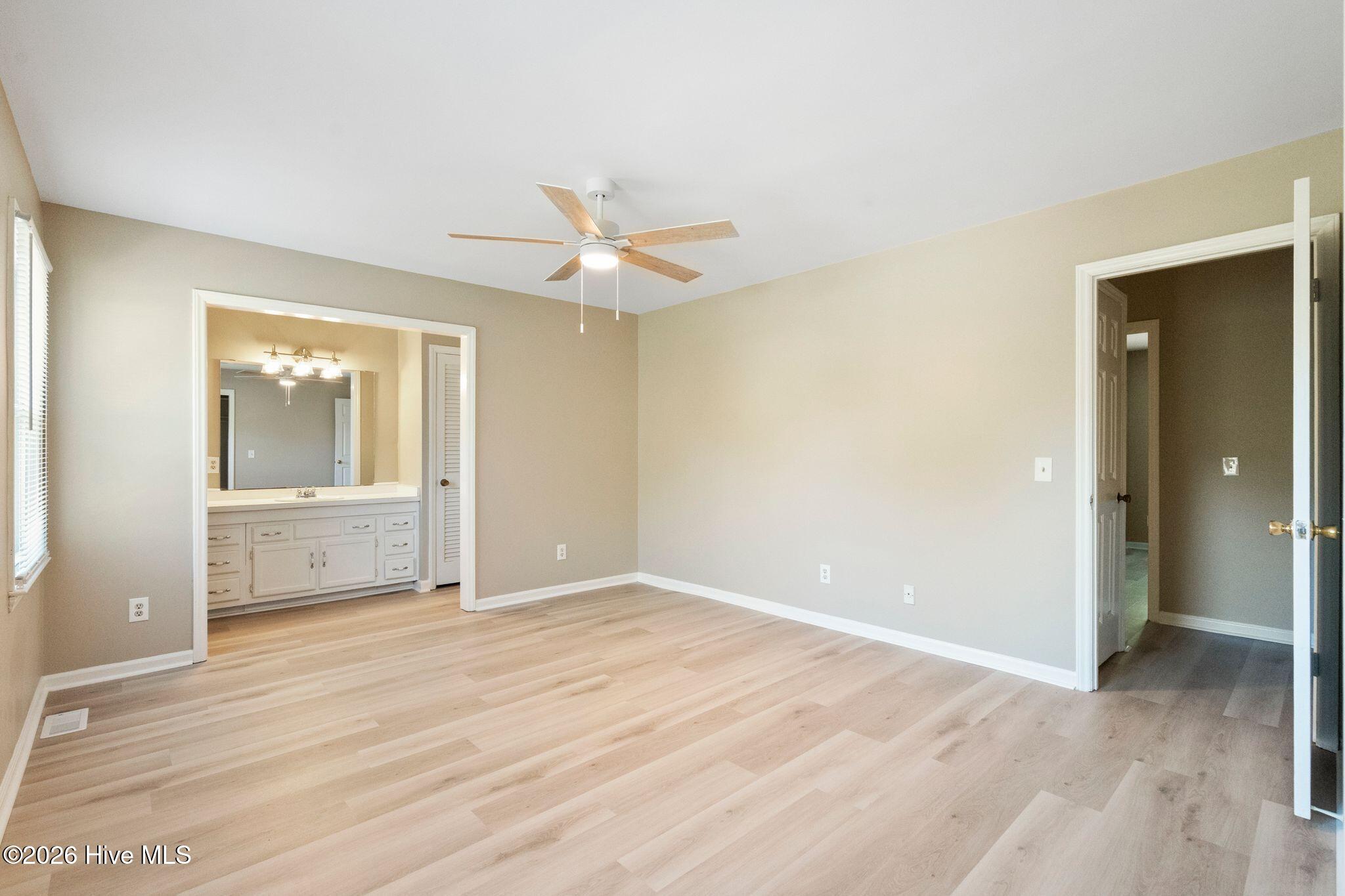 4927 Marlin Court Property Photo 13