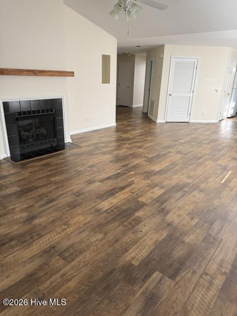 2209 Locksley Woods Drive E Property Photo 9