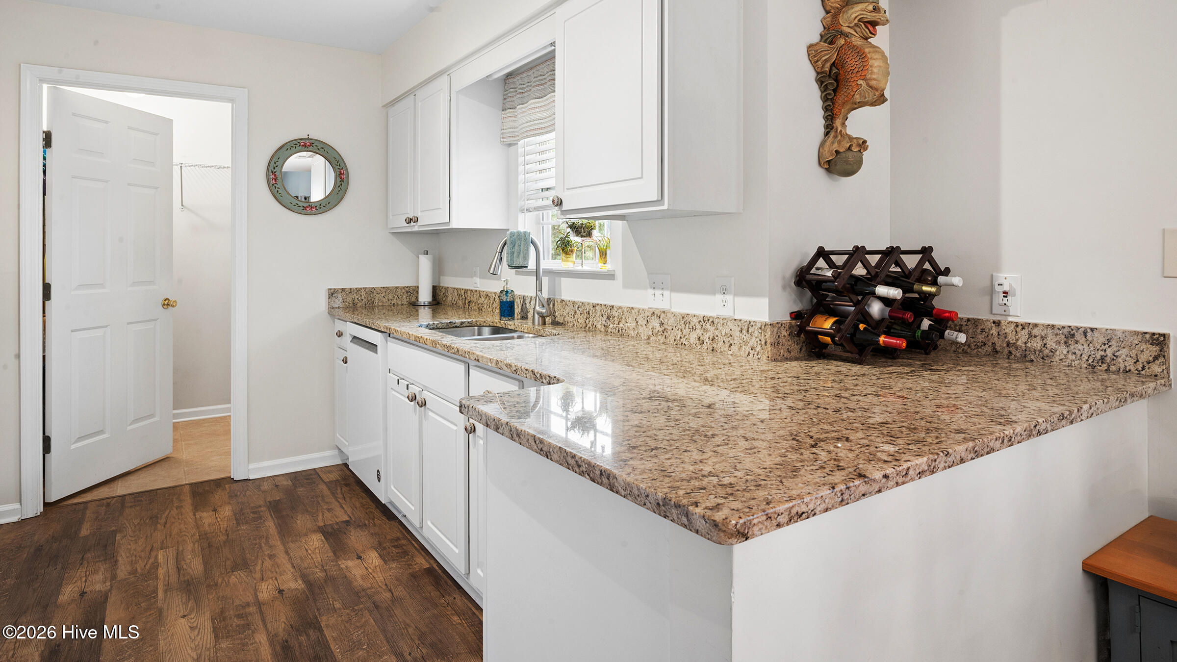 2209 Locksley Woods Drive E Property Photo 36