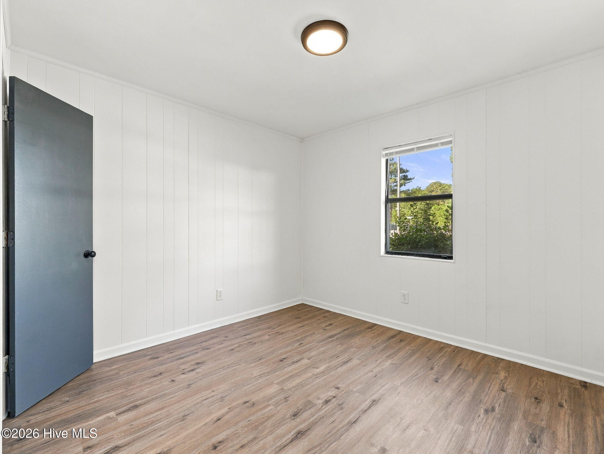100 Ravenwood Drive B Property Photo 13