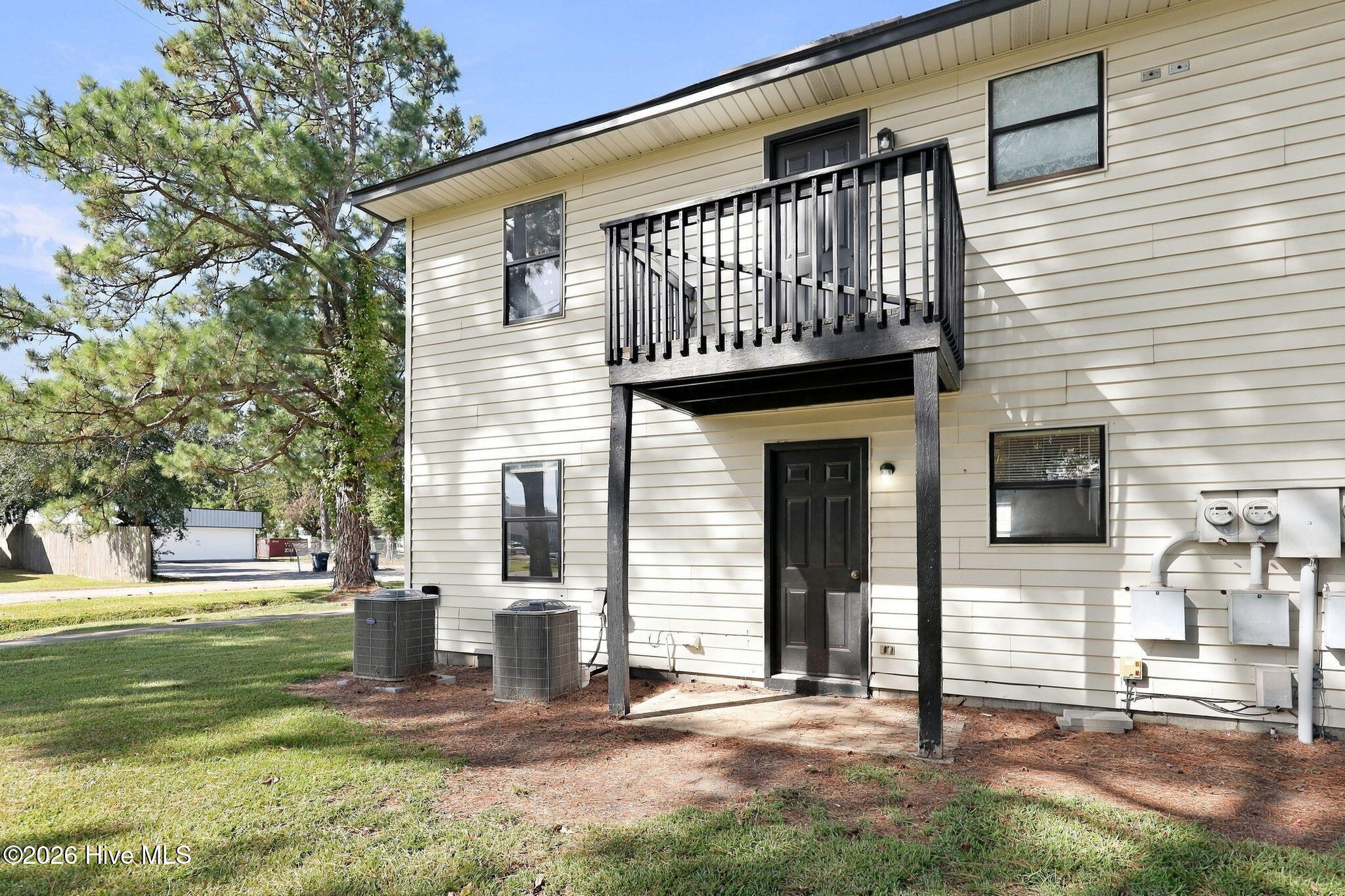 100 Ravenwood Drive B Property Photo 16