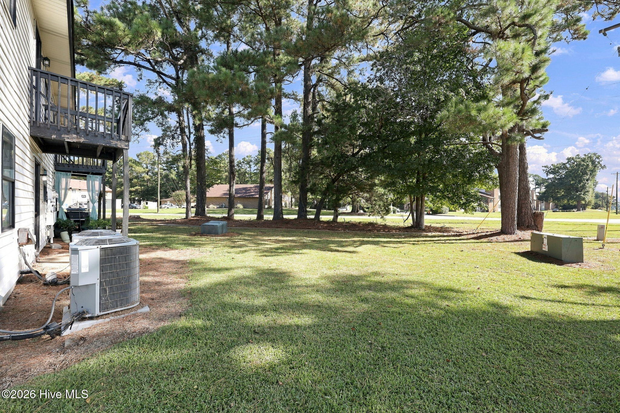 100 Ravenwood Drive B Property Photo 18
