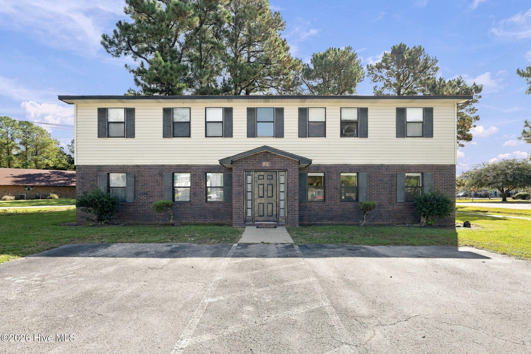 100 Ravenwood Drive B Property Photo 19