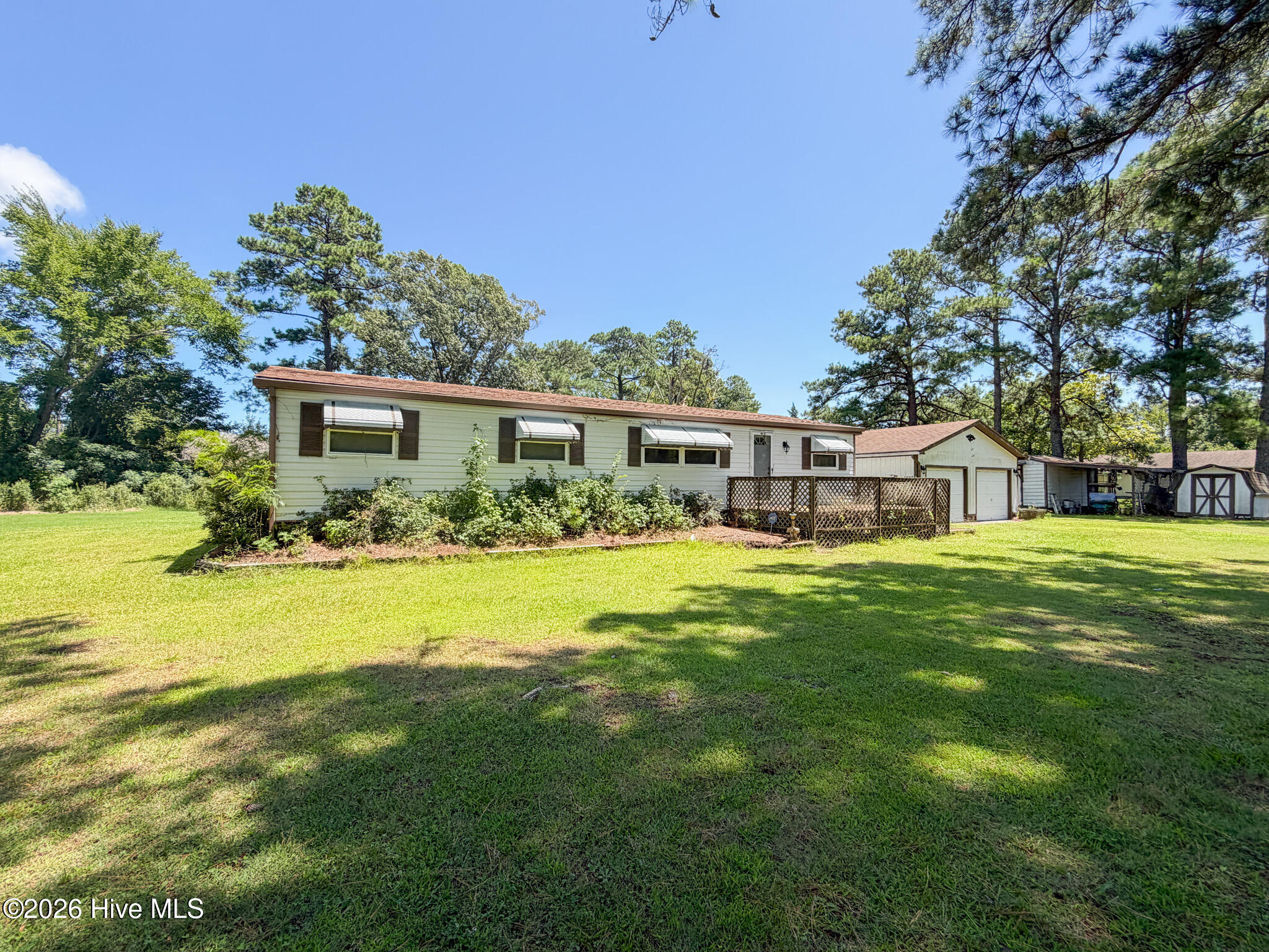 100 Sudie Circle Property Photo 1